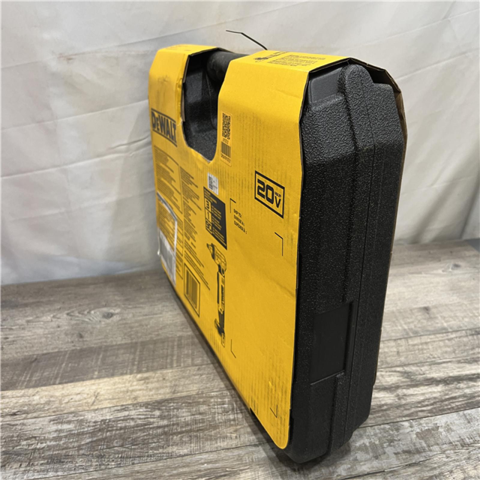 NEW - DEWALT 20V MAX Cordless 1 in. PEX Expansion Tool Kit