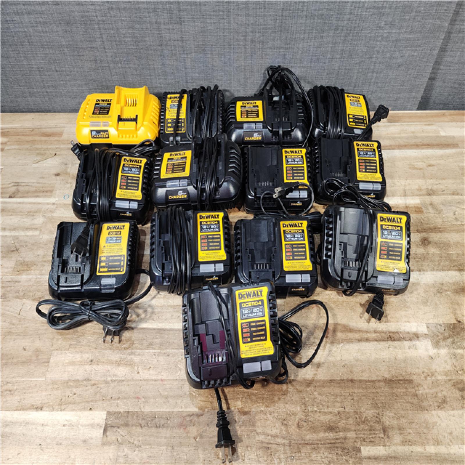 HOUSTON LOCATION - AS - IS DEWALT BATTERY CHARGER PACK QTY - 13