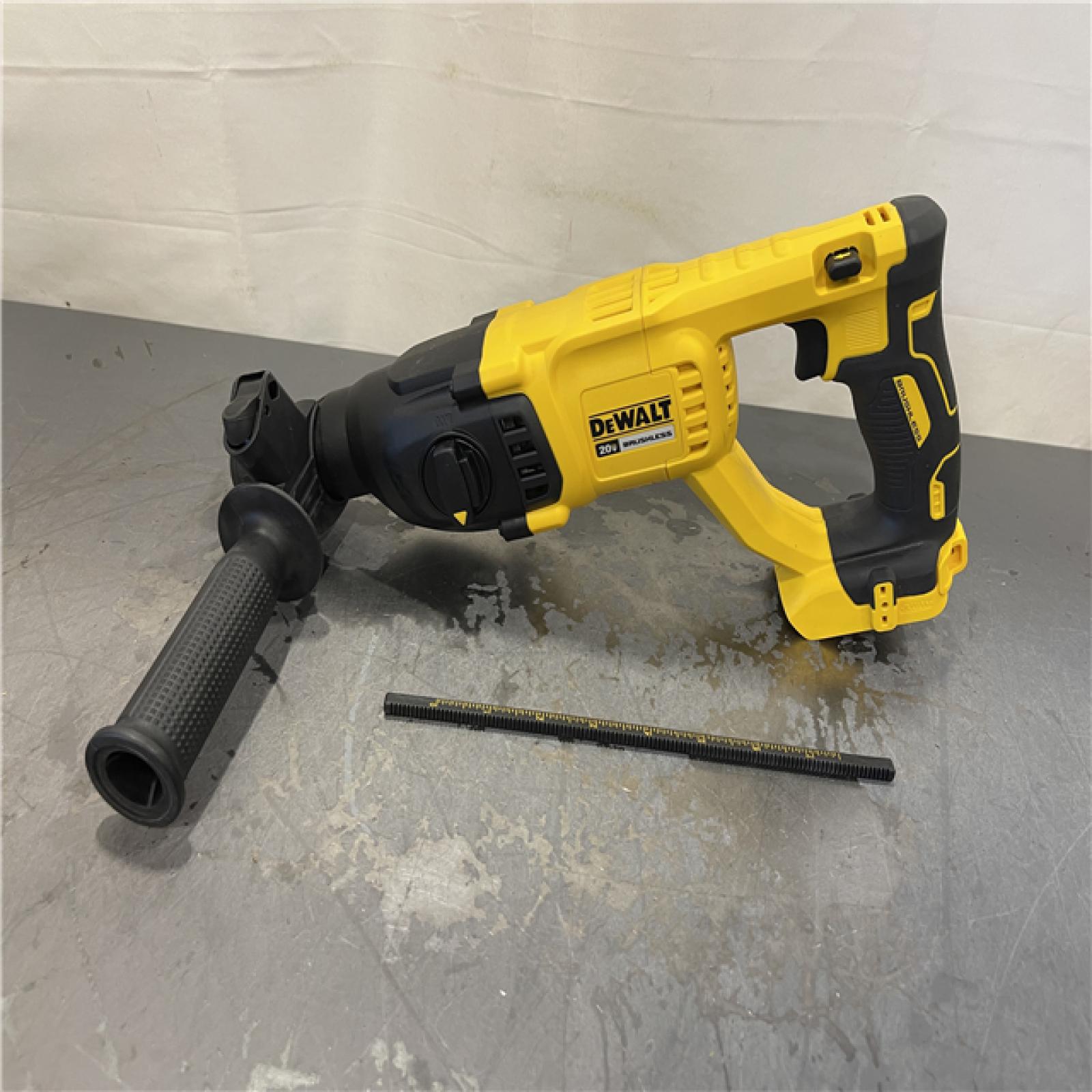 AS-IS - DEWALT 20V MAX Cordless Brushless 1 in. SDS Plus D-Handle Concrete and Masonry Rotary Hammer