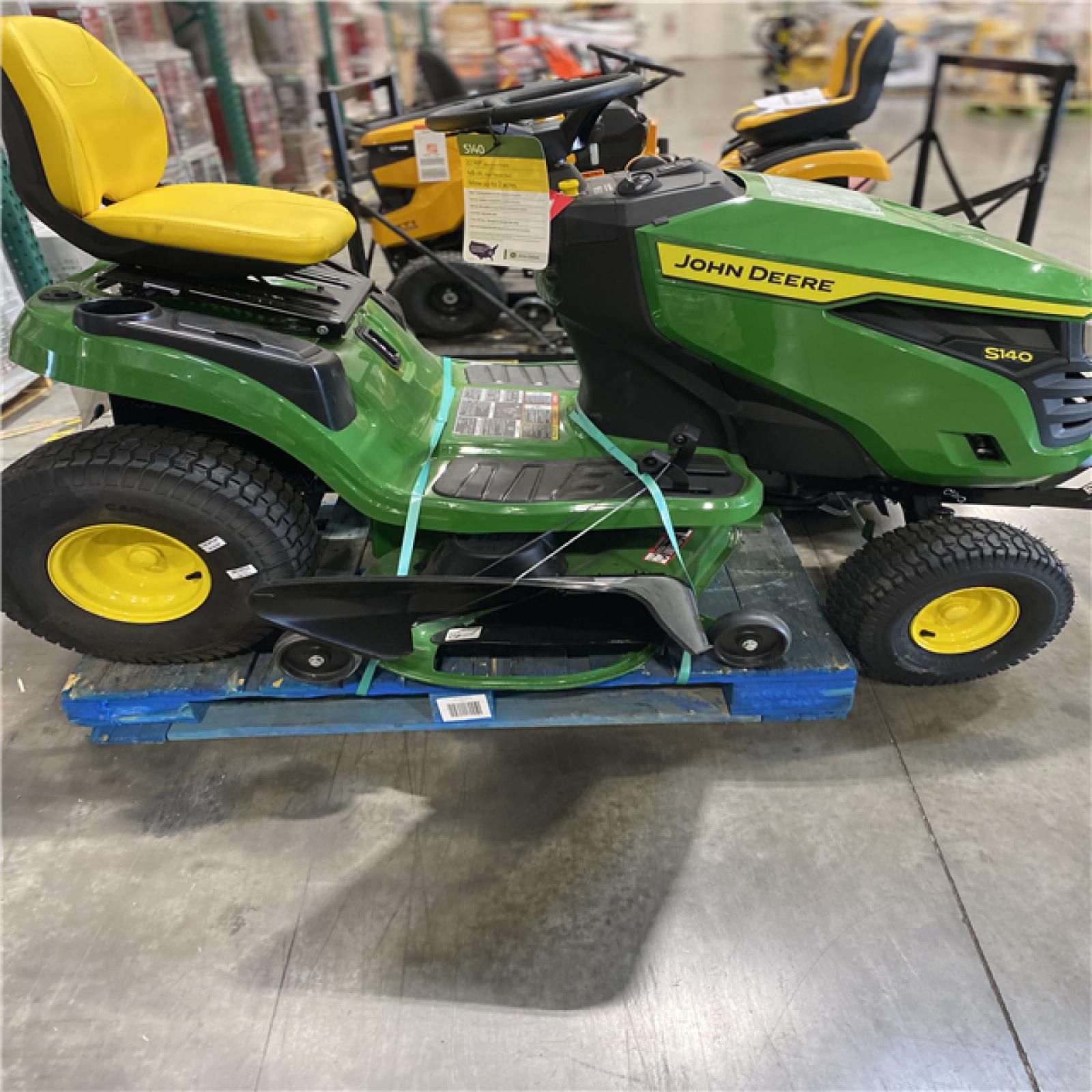 Dallas Location - As-Is John Deere S140 48 in. 22 HP V-Twin Gas Hydrostatic Riding Lawn Mower