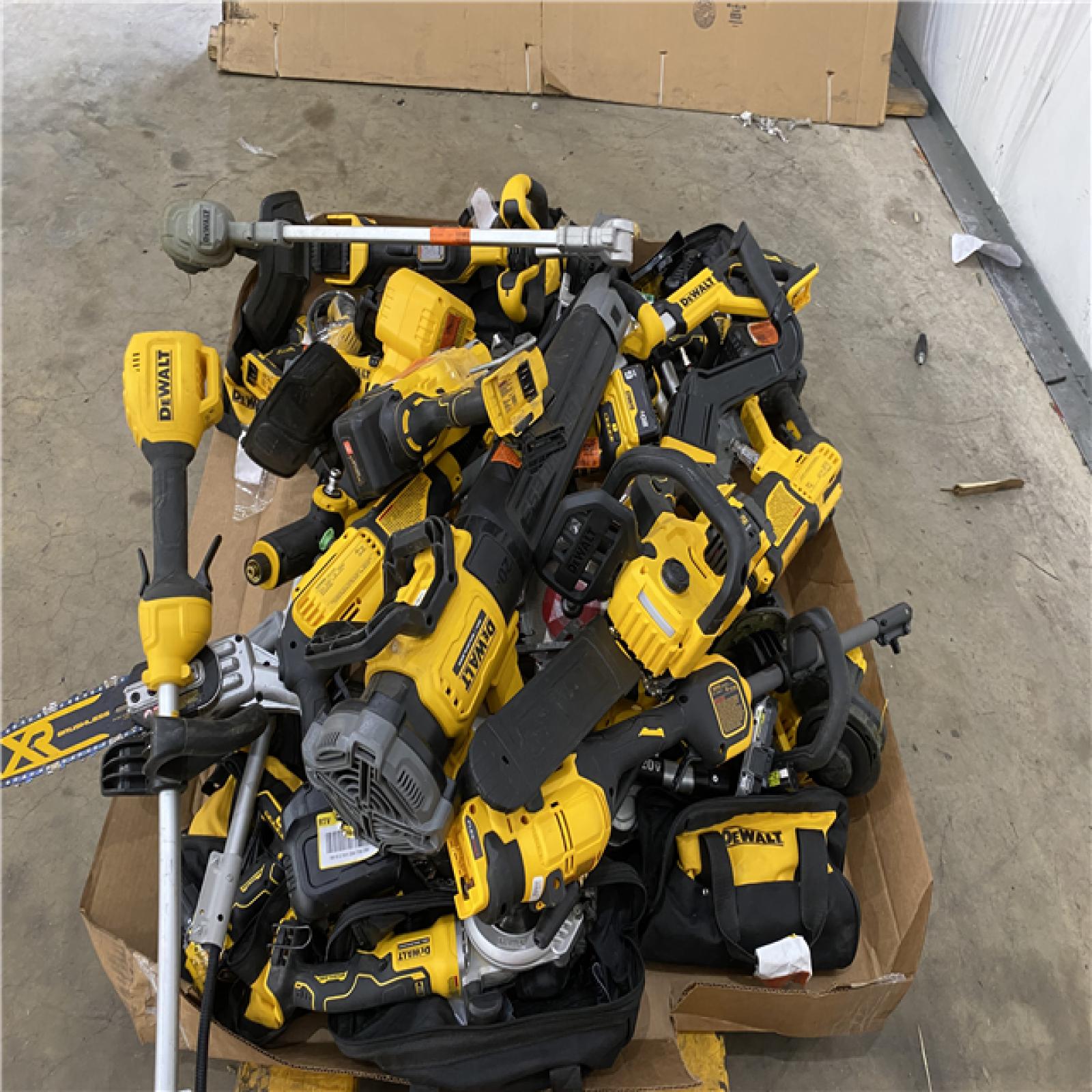 Houston Location AS IS - Tool Pallet