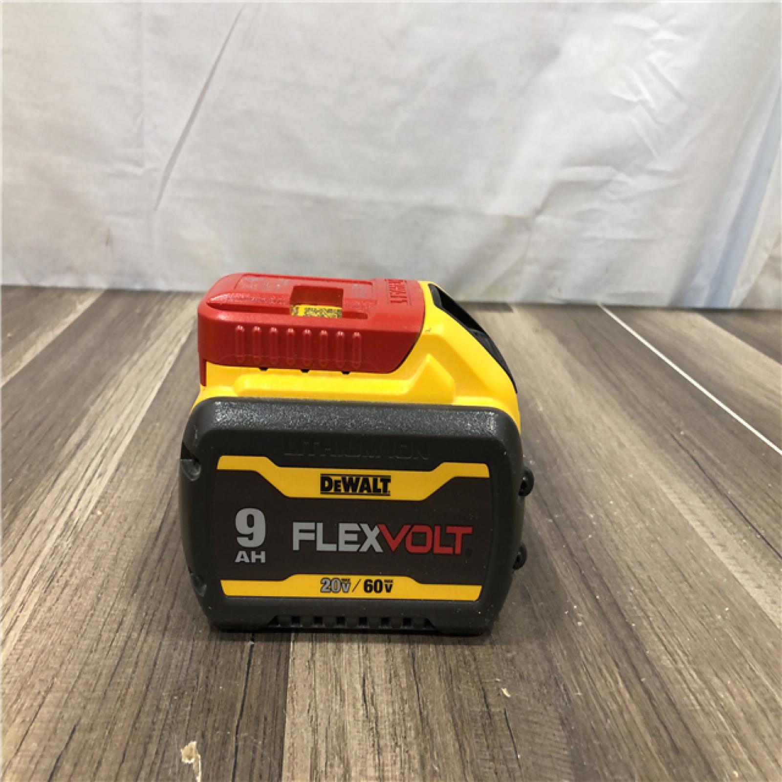 AS-IS DEWALT 20V/60V MAX FLEXVOLT Lithium-Ion 9.0Ah Battery and Charger Starter Kit