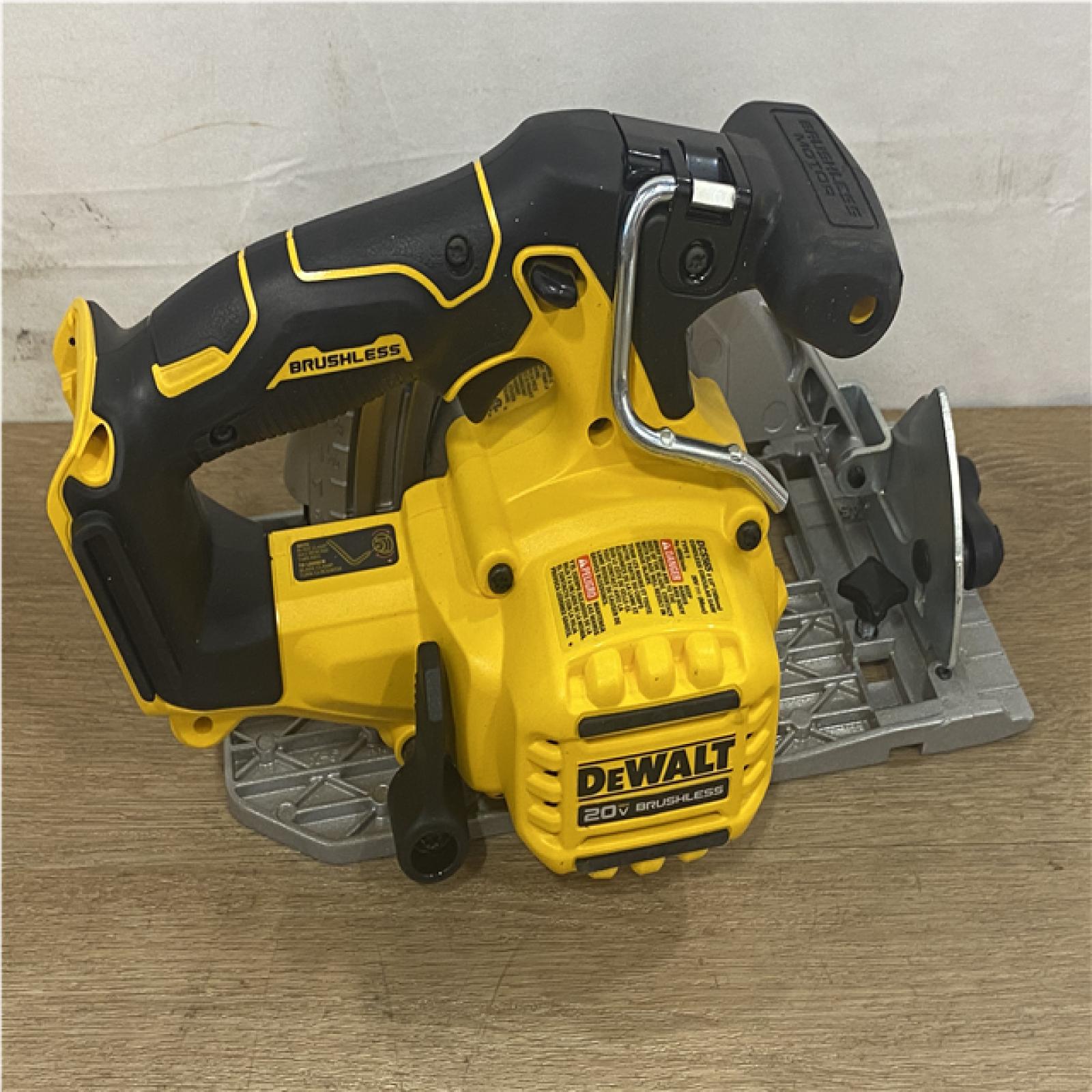 AS-IS DEWALT FLEXVOLT 60V MAX Cordless Brushless 7-1/4 in. Wormdrive Style Circular Saw (Tool Only)