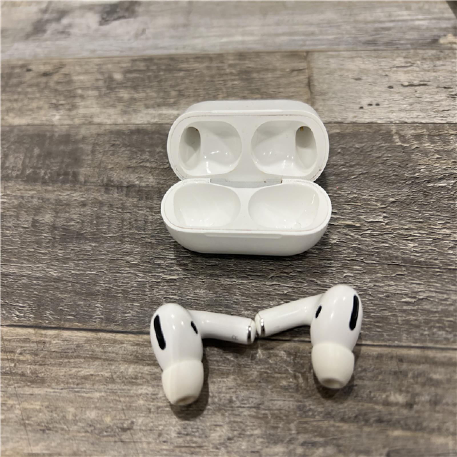 AS-IS AirPods Pro 1 And MagSafe Charging Case