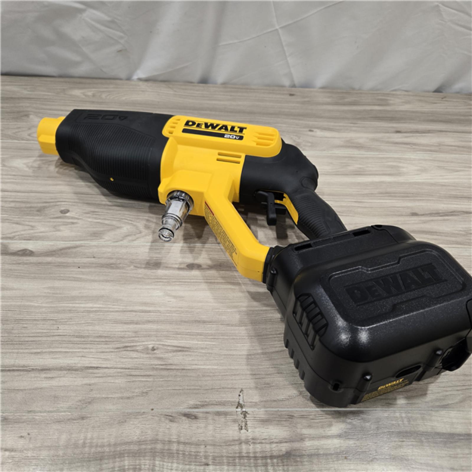 AS-IS Dewalt 20V 550 PSI 1 GPM Cordless Power Cleaner (Tool-Only) DCPW550B