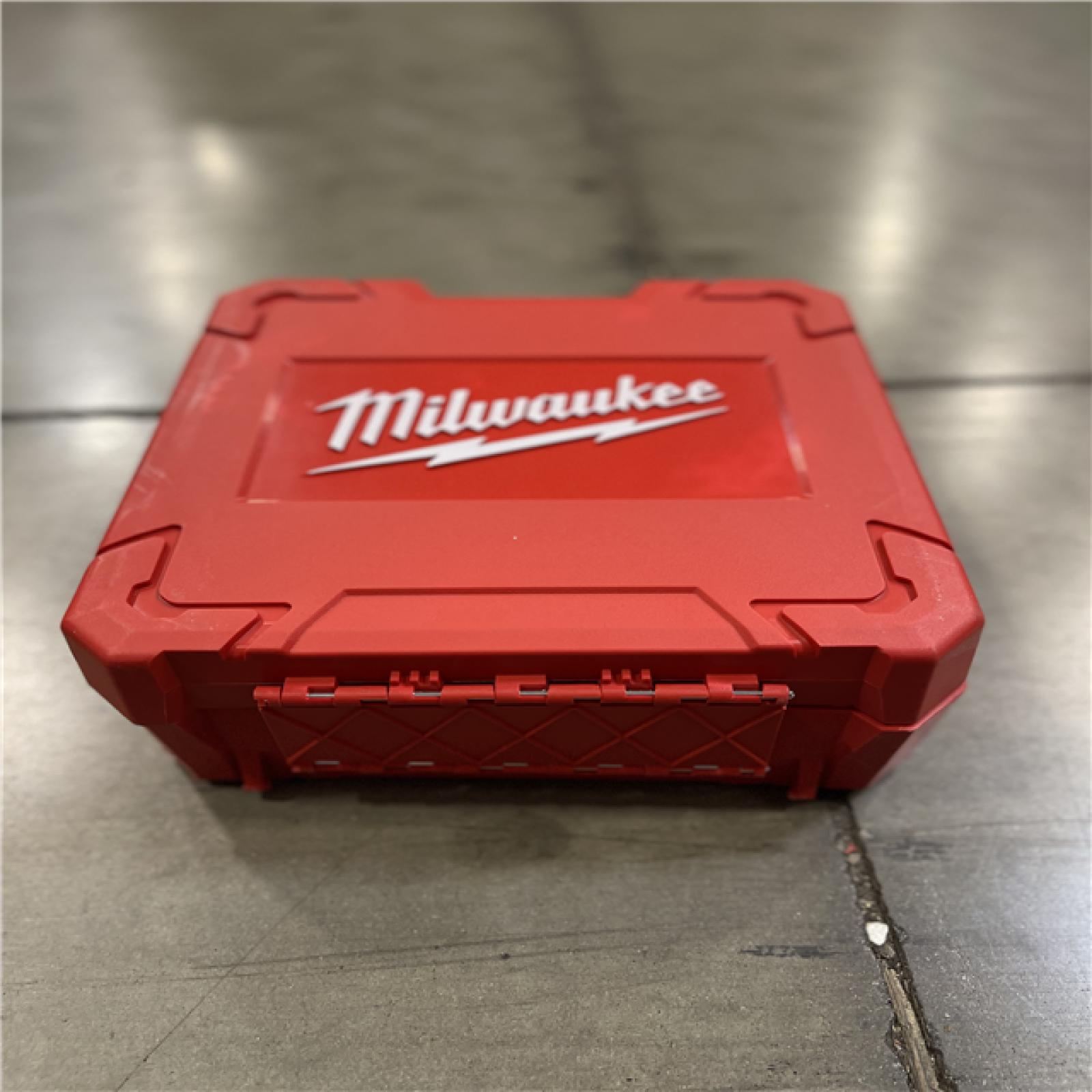 DALLAS LOCATION- AS-IS Milwaukee Hole Dozer General Purpose Bi-Metal Hole Saw Set