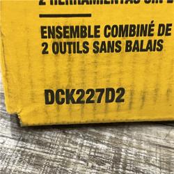 NEW - DEWALT 20V MAX Brushless 1/2 in. Drill Driver & 1/4 in. Impact Driver Kit