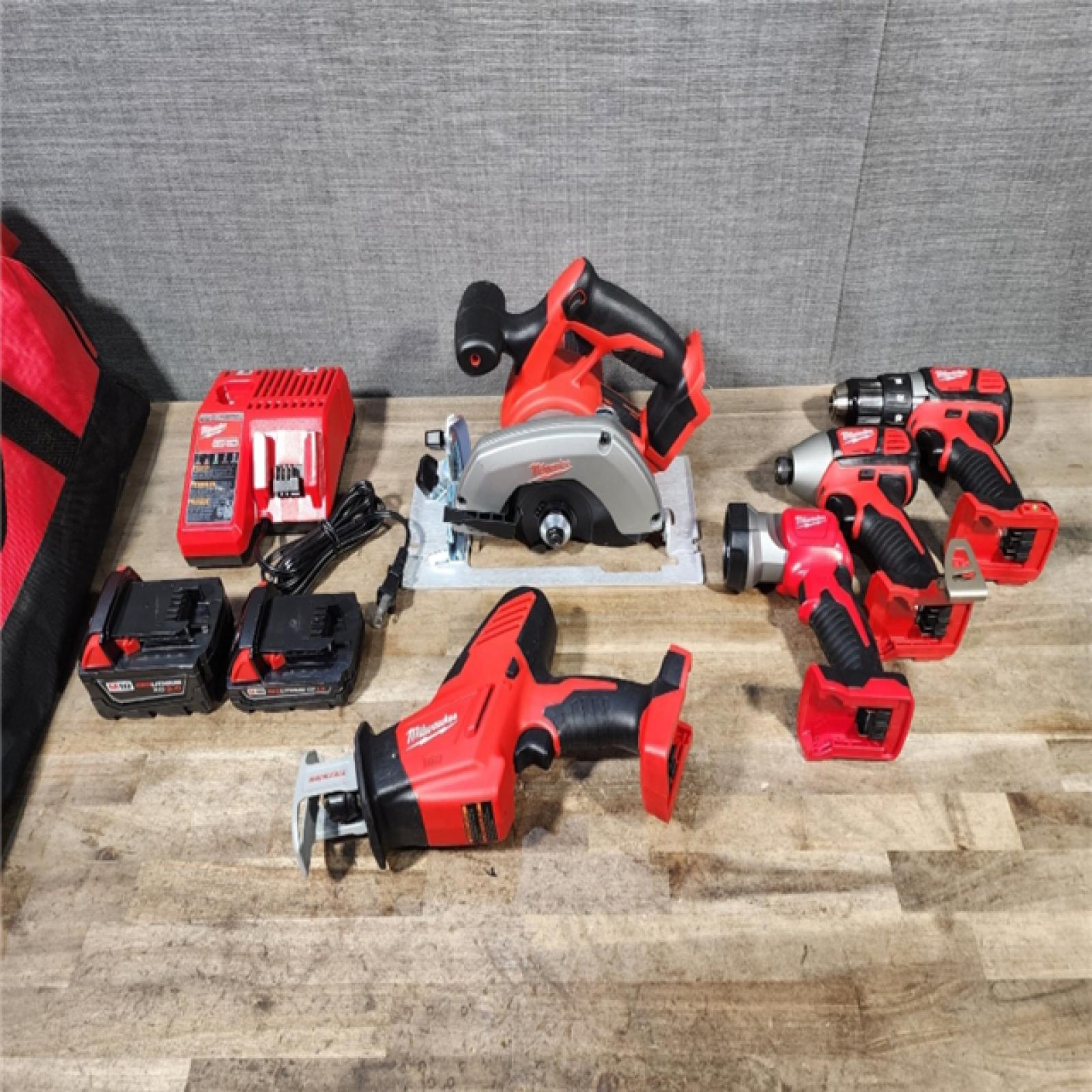 HOUSTON LOCATION - AS-IS MILWAUKEE 5 TOOL COMBO KIT W/ (2) BATTERY & CHARGER
