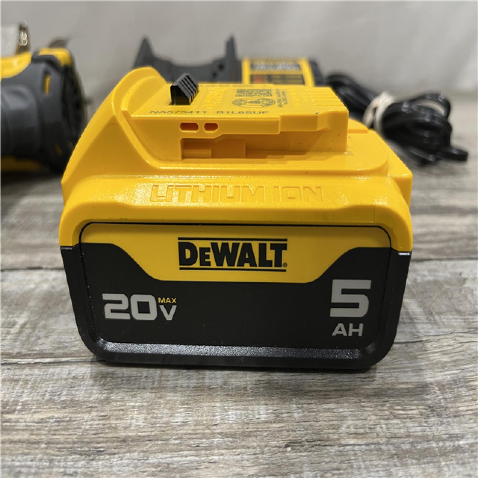 AS-IS DEWALT 20V MAX Cordless Compact Heat Gun Kit