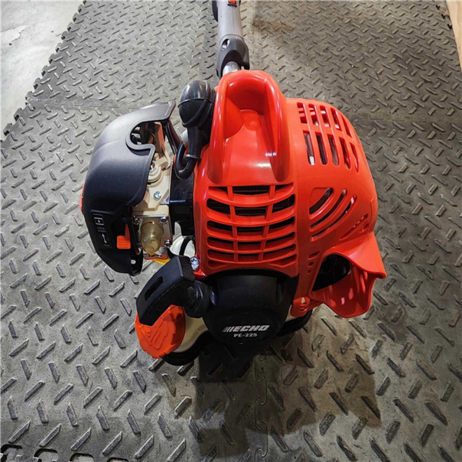 HOUSTON LOCATION - AS-IS ECHO 21.2 cc Gas 2-Stroke Lawn Edger