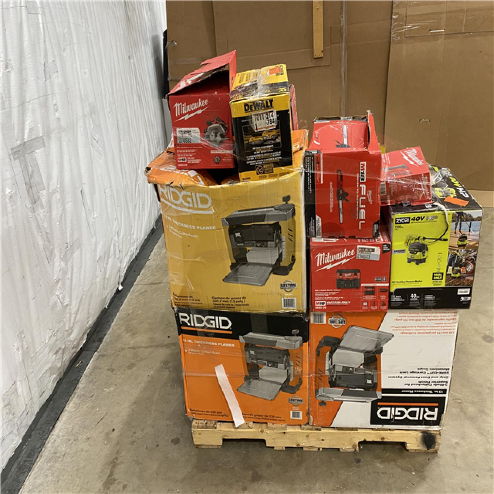 Houston Location AS IS - Tool Pallet