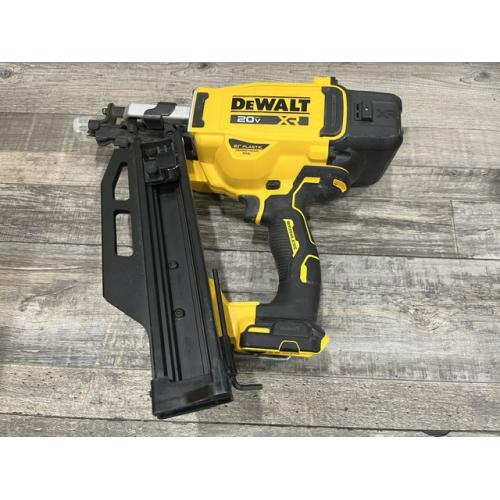 AS-IS DEWALT 20-Volt 21° Cordless Framing Nailer (Tool-Only)