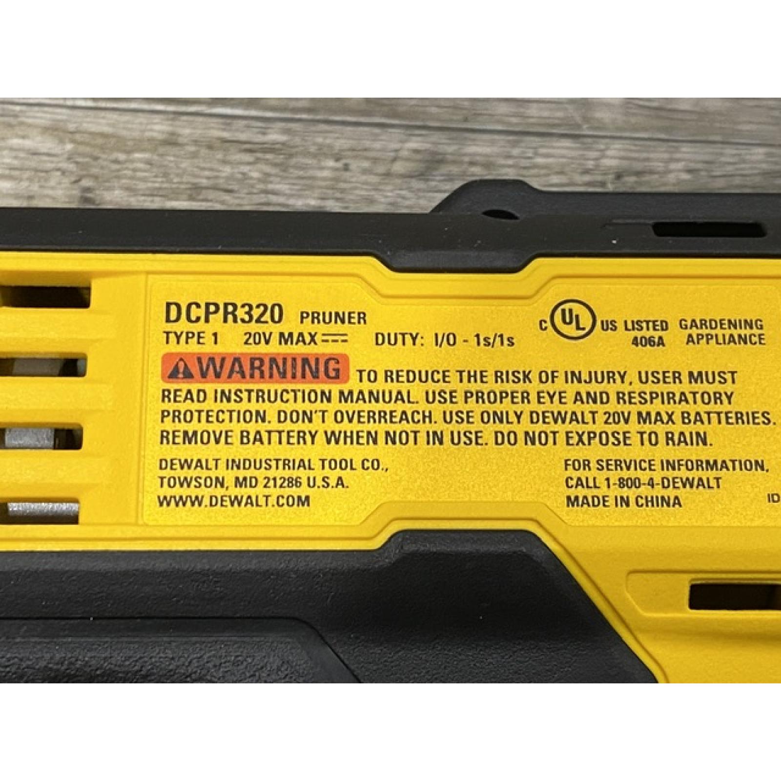 AS-IS DEWALT 20V MAX Cordless Battery Powered Pruner Kit