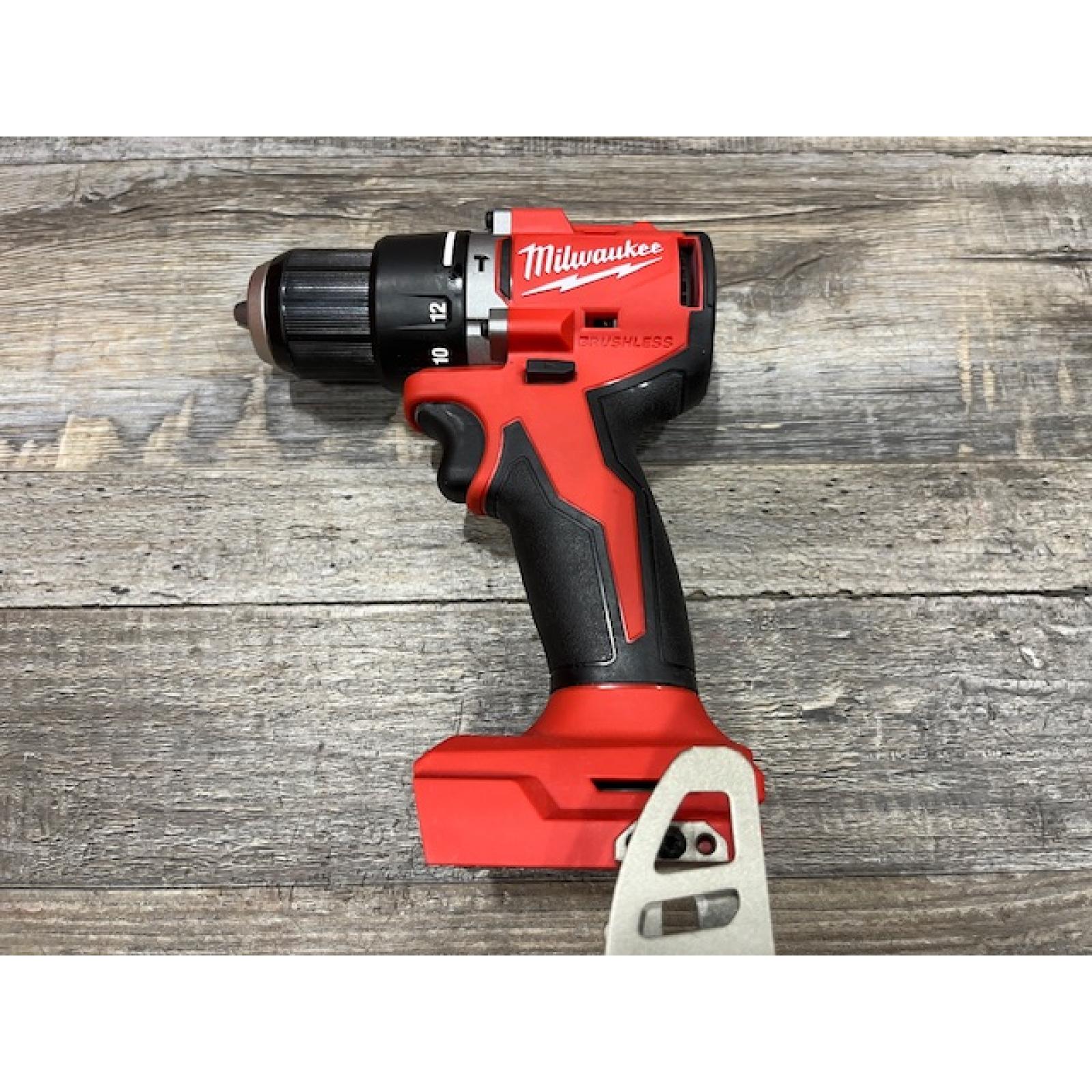AS-IS Milwaukee 18V Lithium-Ion Brushless Cordless 1/2 in. Compact Hammer Drill/Driver Kit
