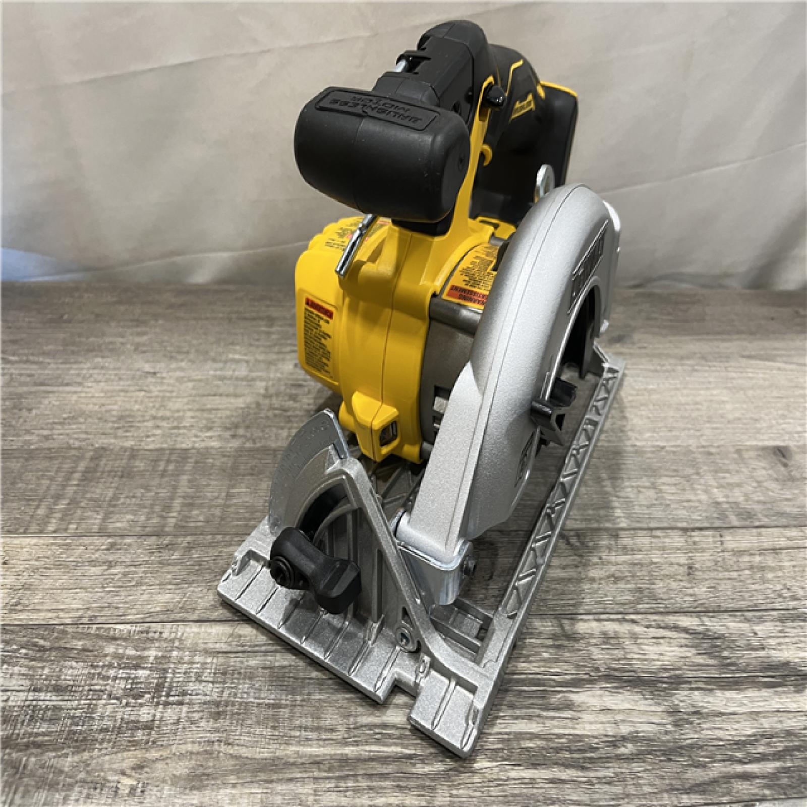 AS-IS DEWALT 20V MAX Cordless Brushless 6-1/2 in. Sidewinder Style Circular Saw (Tool Only)