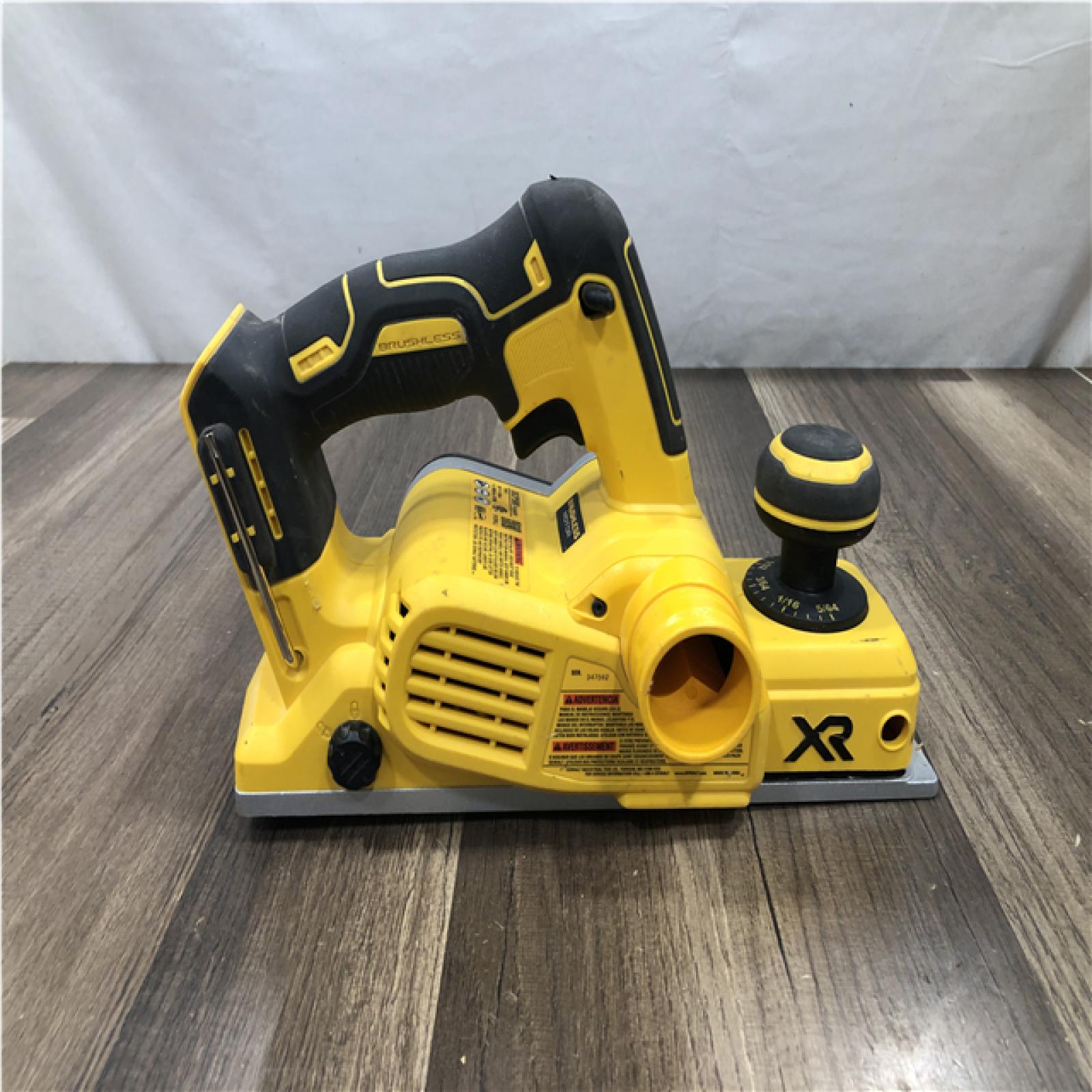 AS-IS DEWALT 20V MAX XR Cordless Brushless 3-1/4 in. Planer (Tool Only)