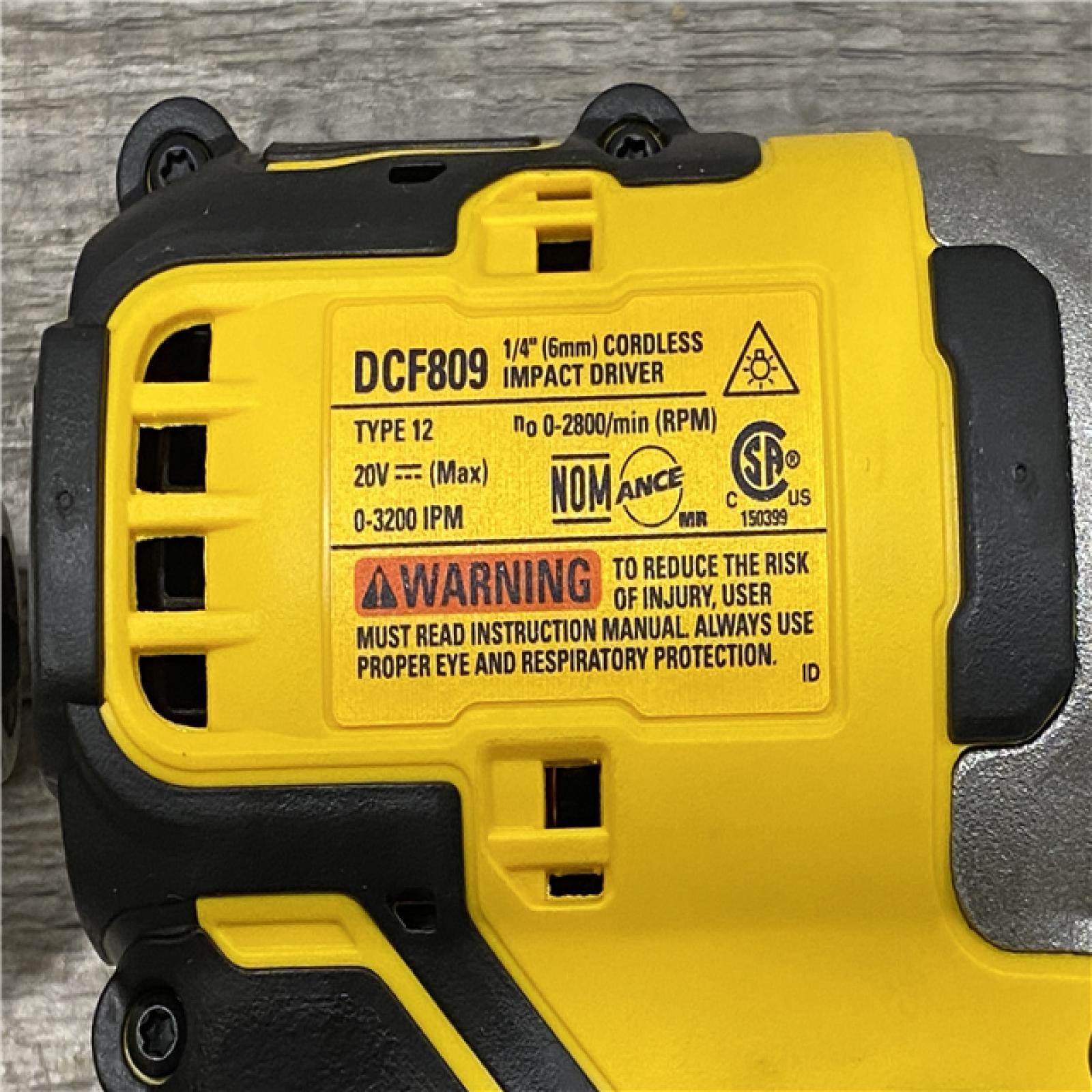 AS-IS DEWALT ATOMIC 20-Volt MAX Lithium-Ion Cordless Combo Kit