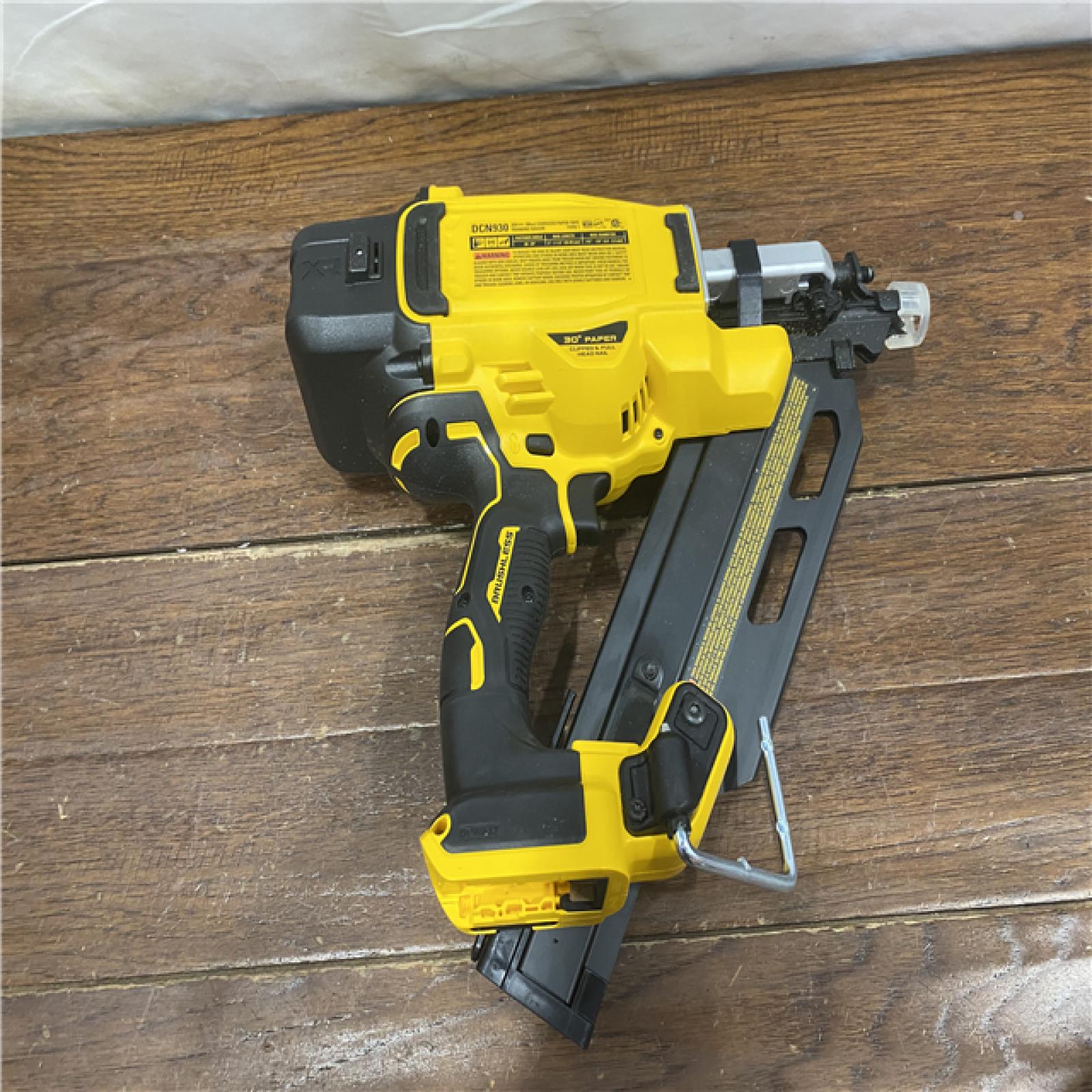 AS-IS DEWAS-IS20-Volt 30Â° Cordless Framing Nailer (Tool-Only)
