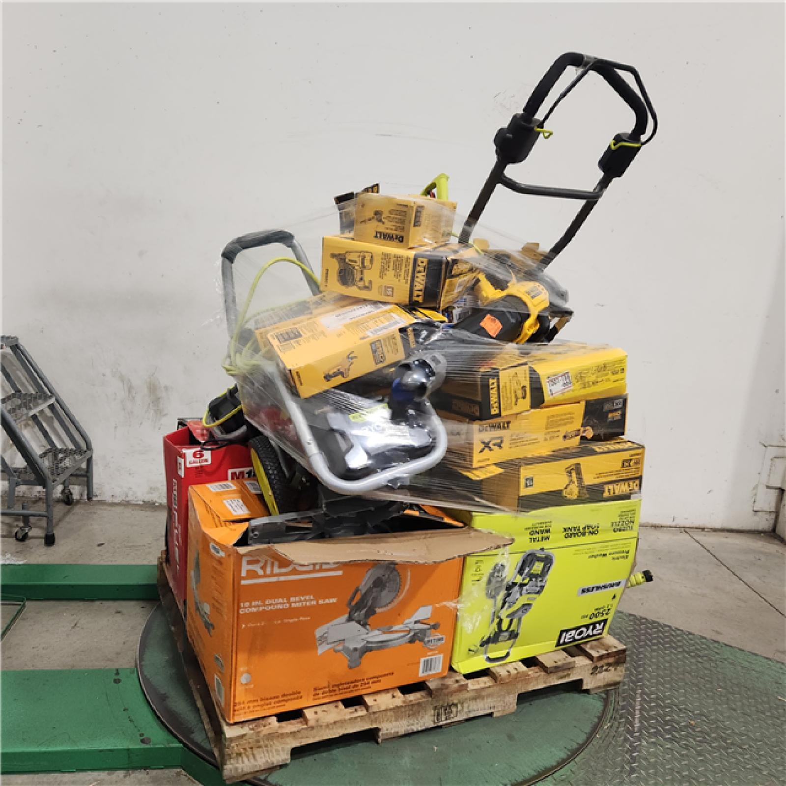 Dallas Location - As-Is Tool Pallet