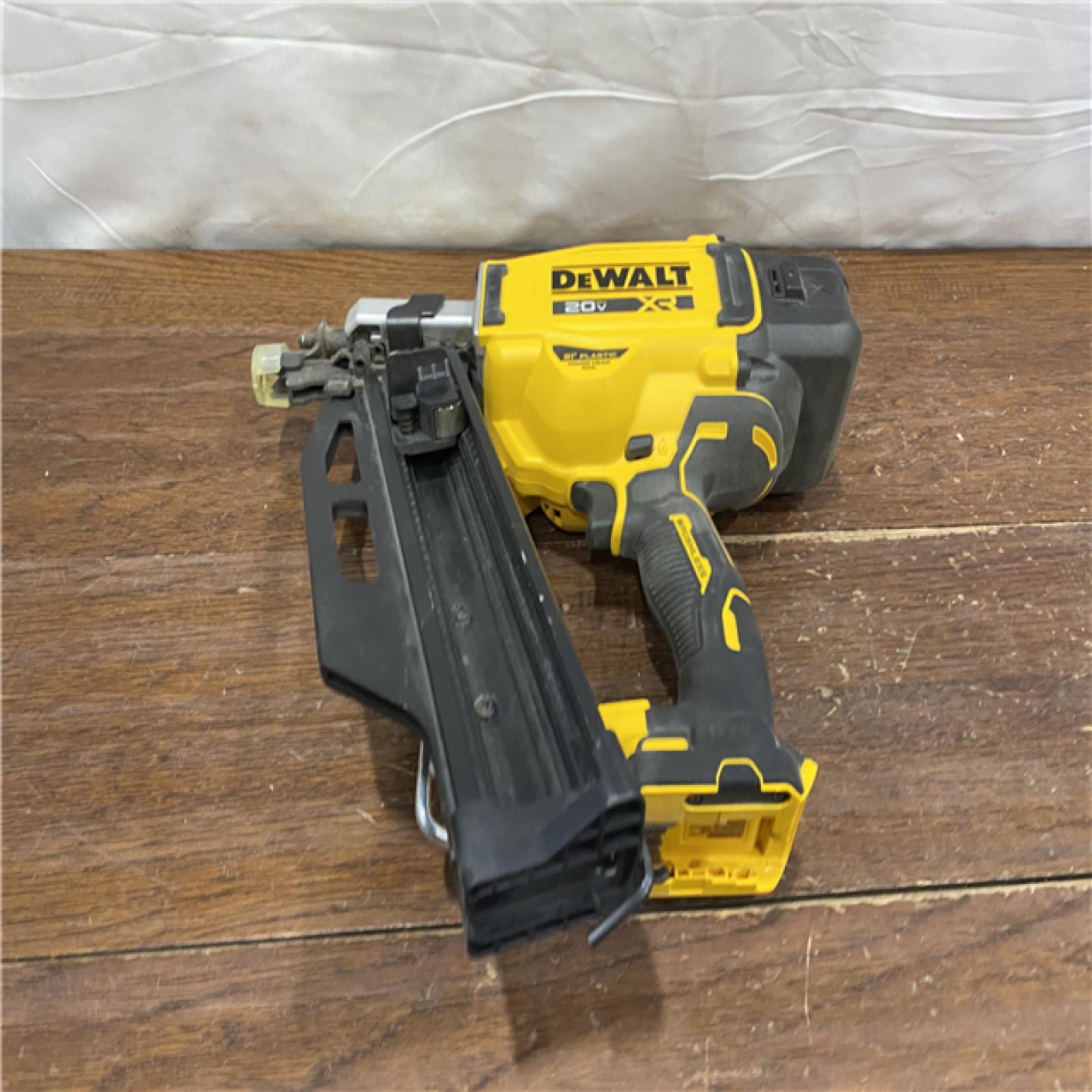 AS-IS DEWALT 20-Volt 21° Cordless Framing Nailer (Tool-Only)
