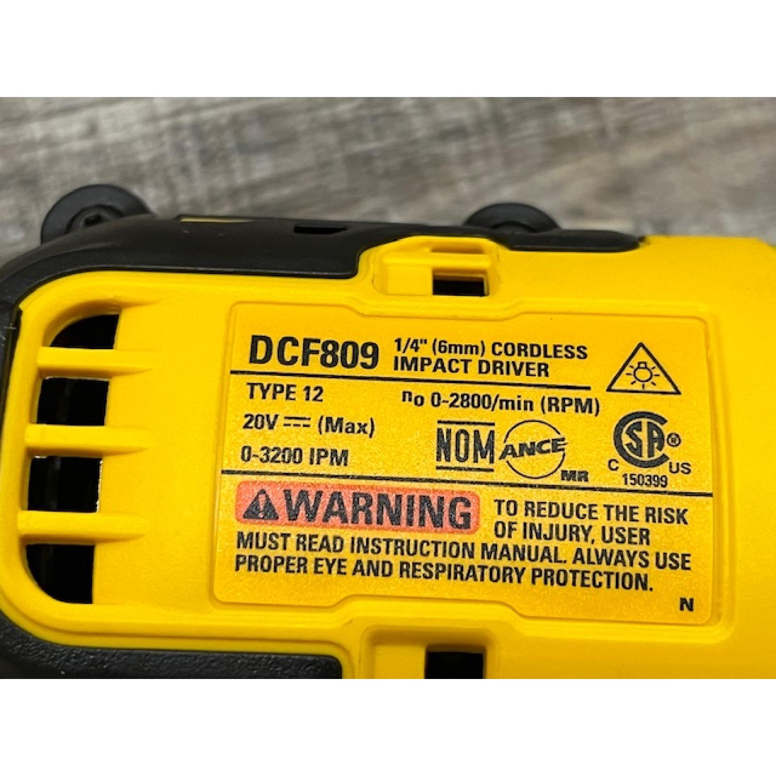 AS-IS DEWALT Atomic 20V Max Lithium-Ion Brushless Cordless Compact 1/4 in. Impact Driver Kit