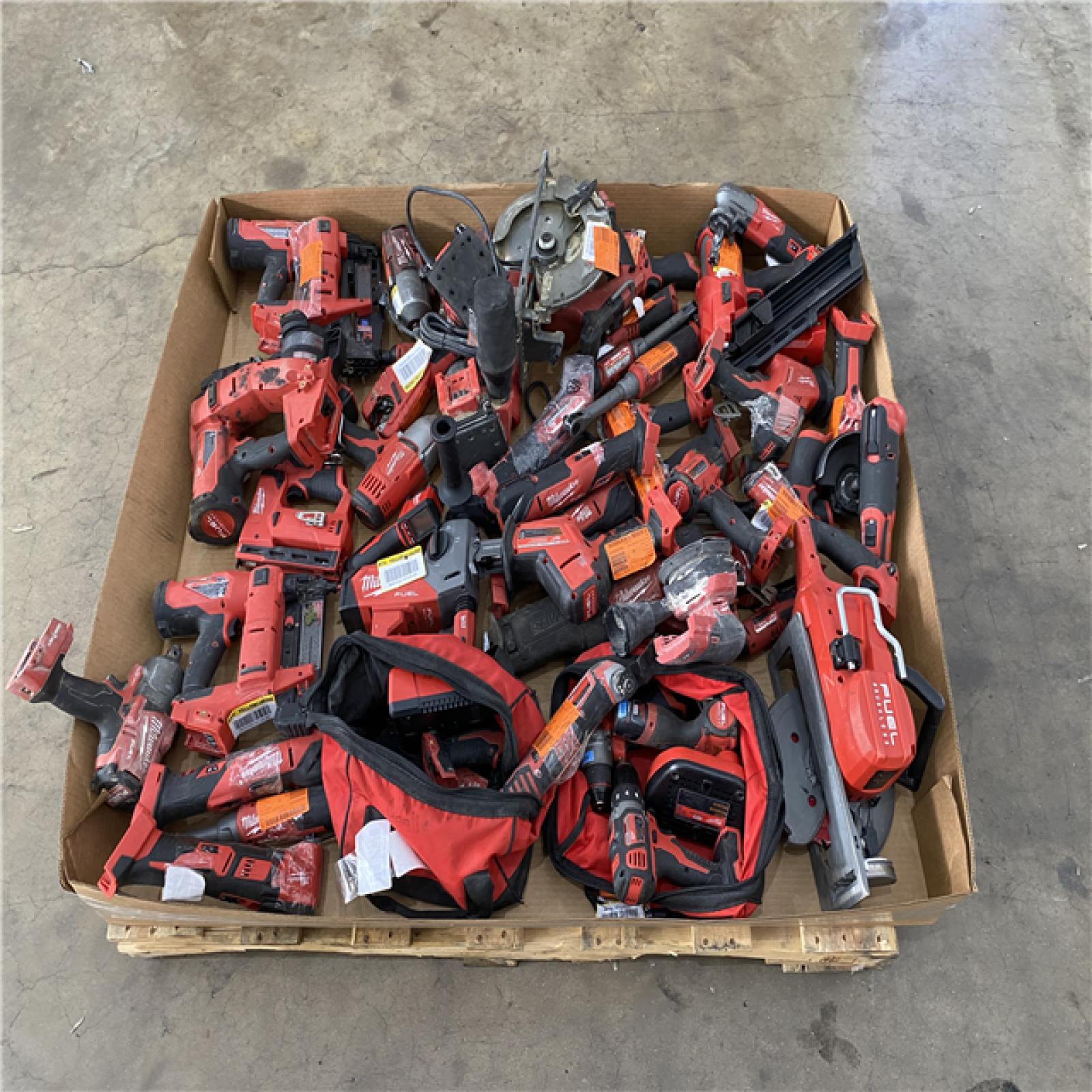 Houston Location AS IS - Tool Pallet