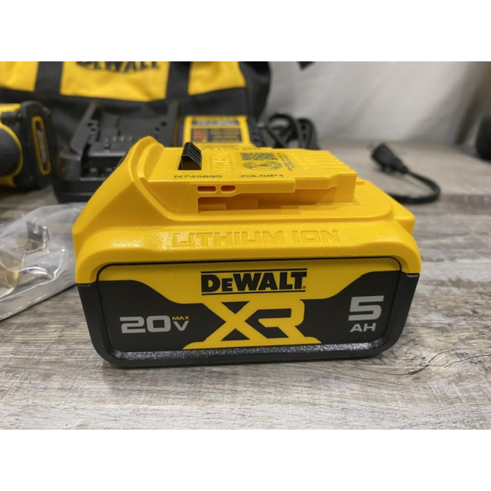AS-IS DEWALT ATOMIC 20V MAX Lithium-Ion Cordless 1/4 in. Brushless Impact Driver Kit