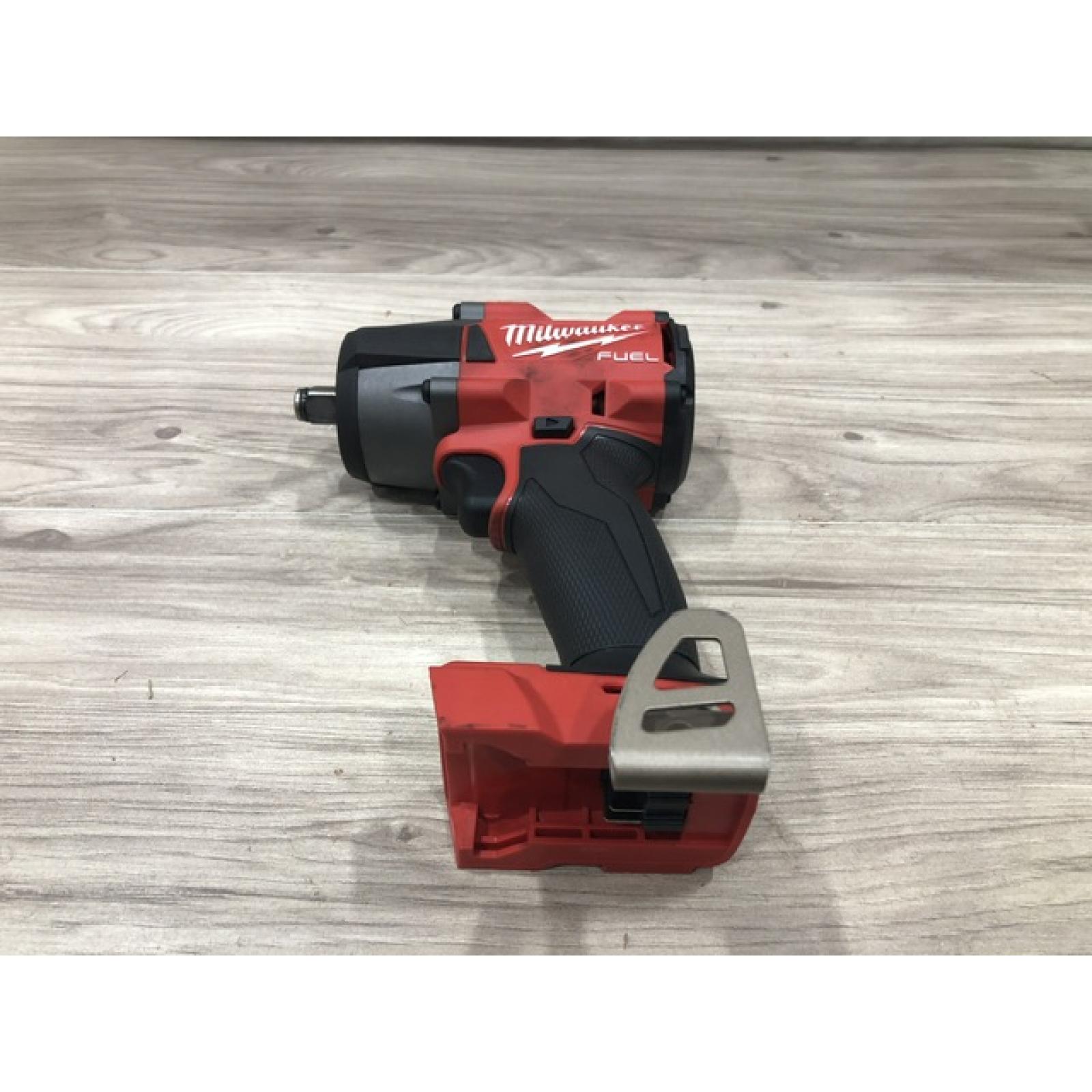 AS-IS Milwaukee 2962-20  M18 18V Fuel 1/2 Mid-Torque Impact Wrench Cordless(Tool-Only)