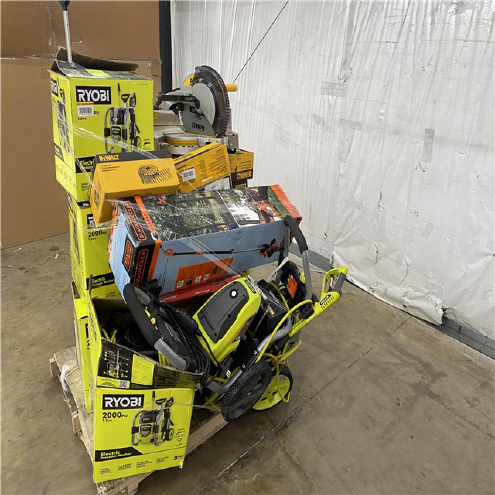 Houston Location AS IS - Tool Pallet