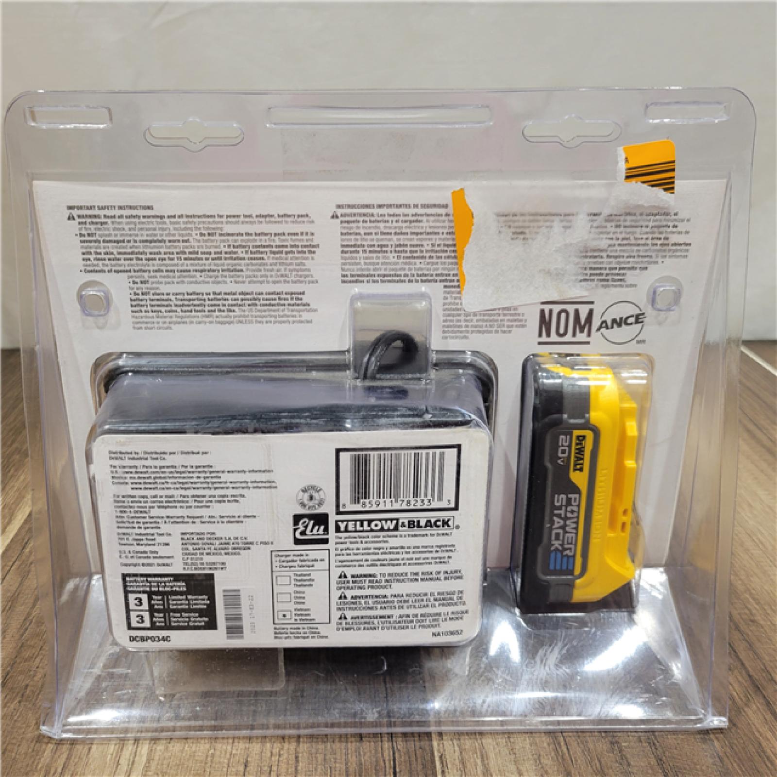 NEW! DEWALT DCBP034C 20V MAX Starter Kit with PowerStack Lithium-Ion Compact Battery and Charger