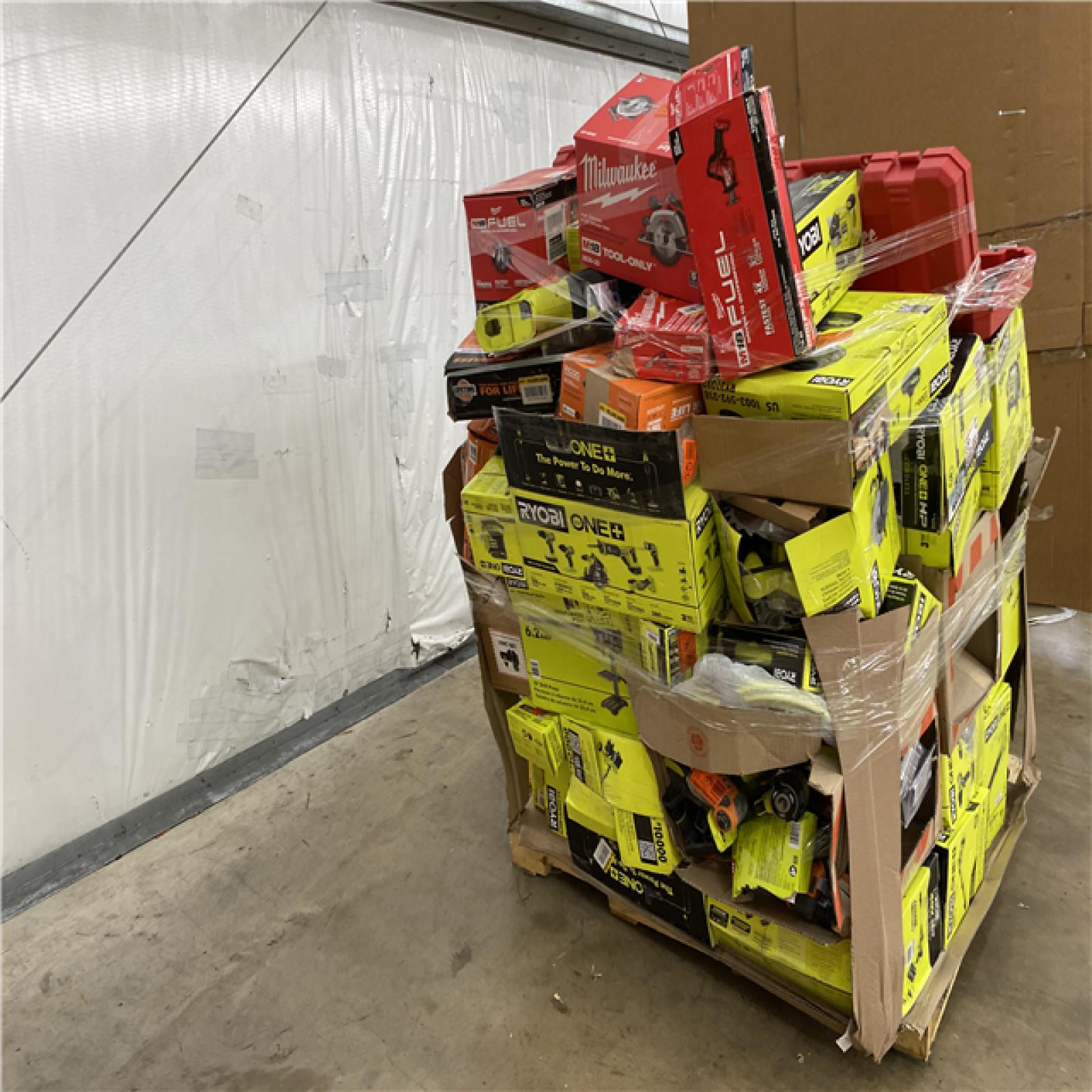 Houston Location AS IS - Tool Pallet