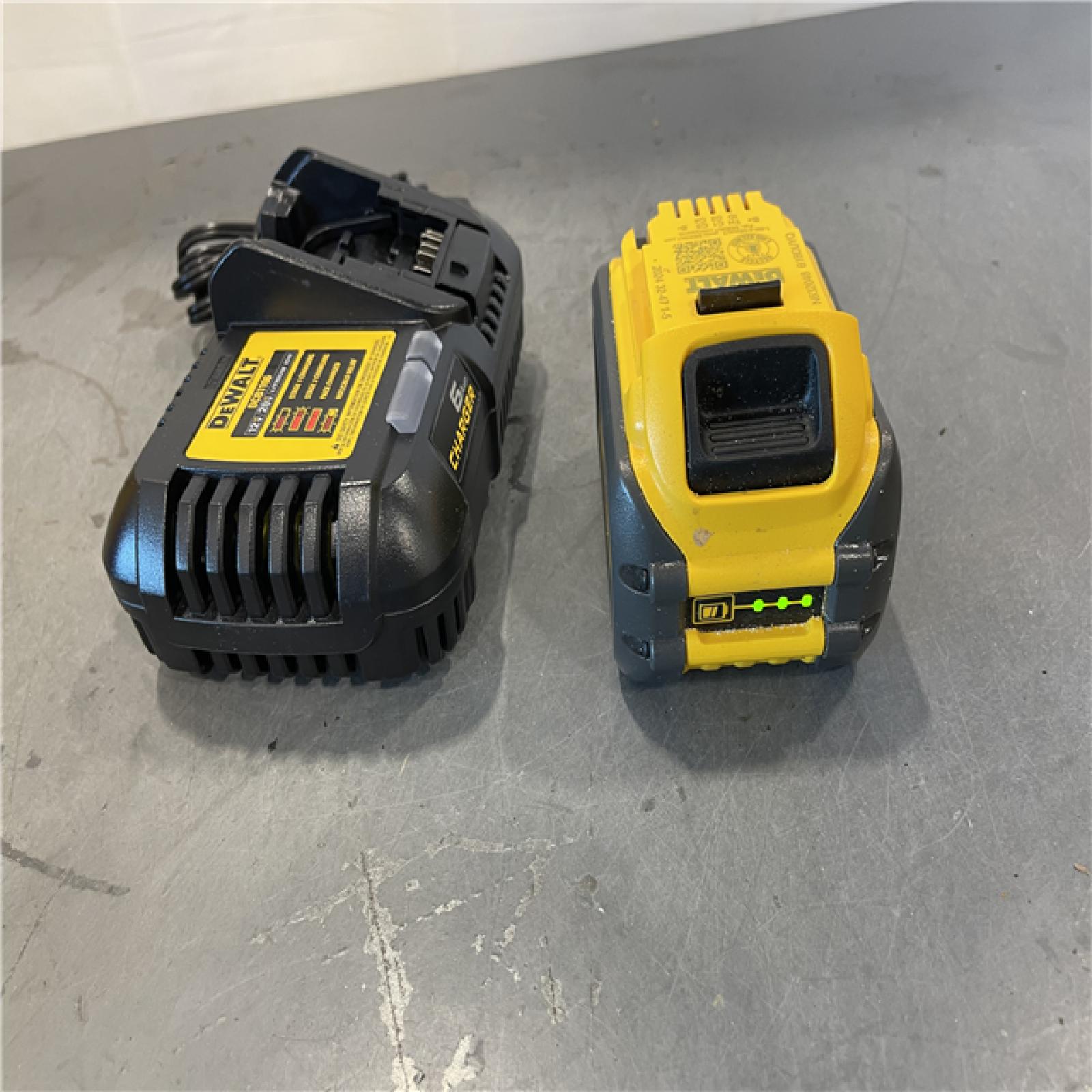 AS-IS - DEWALT FLEXVOLT 20V/60V MAX Lithium-Ion 6.0Ah Battery Pack with 6 Amp Output Charger