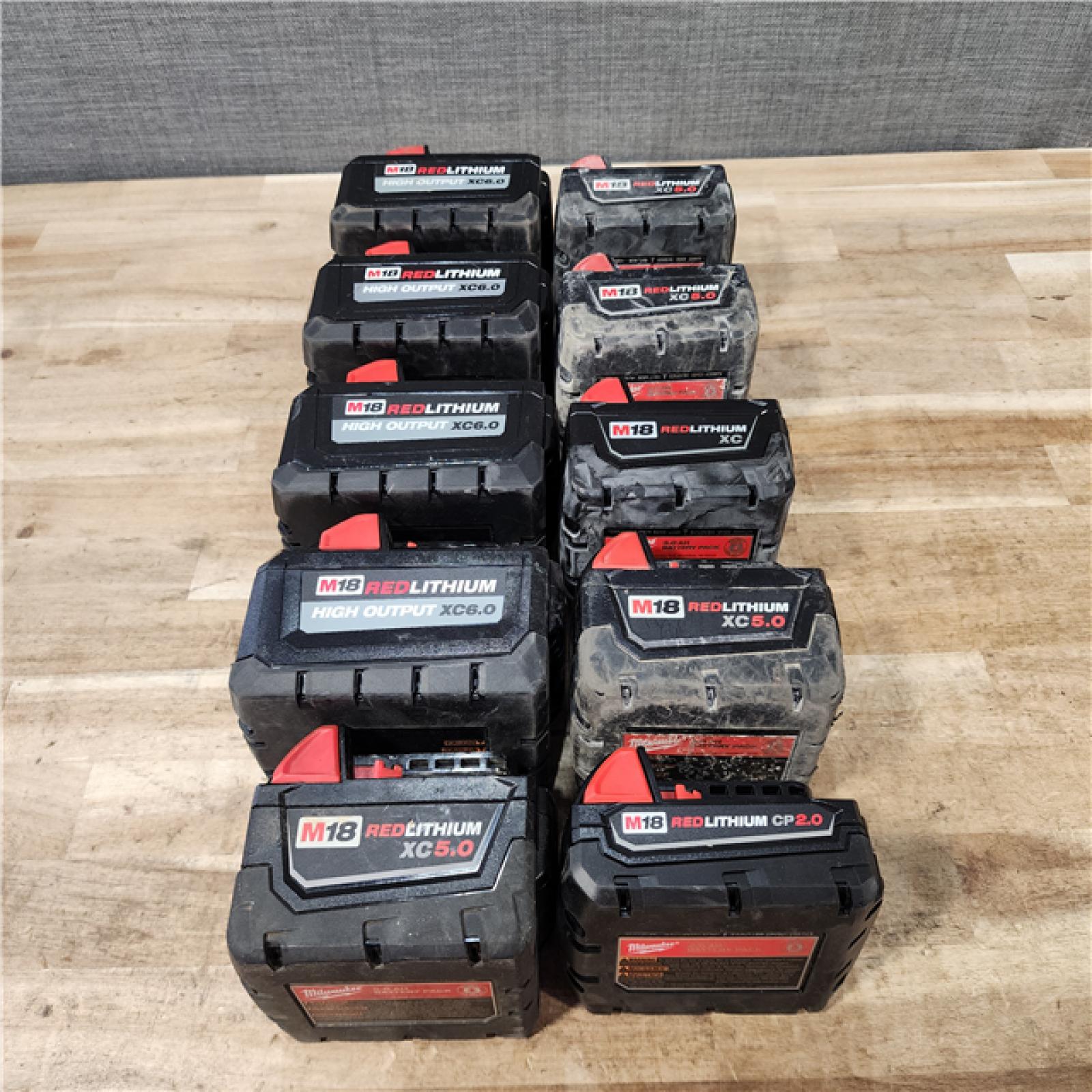 HOUSTON LOCATION - AS-IS MILWAUKEE BATTERY PACK QTY - 10