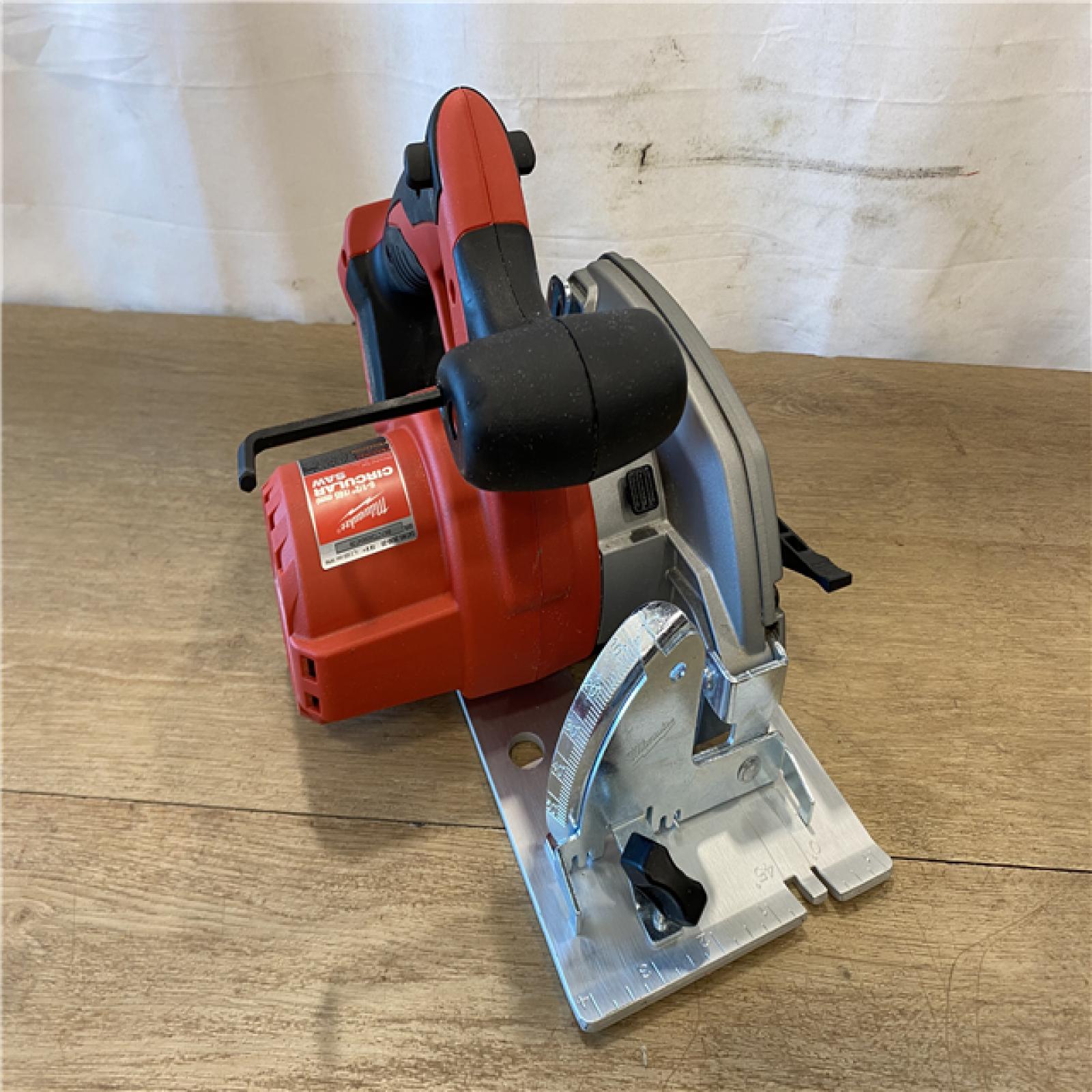 AS IS- Milwaukee 18V Lithium-Ion Cordless 6-1/2 in. Circular Saw (Tool-Only)