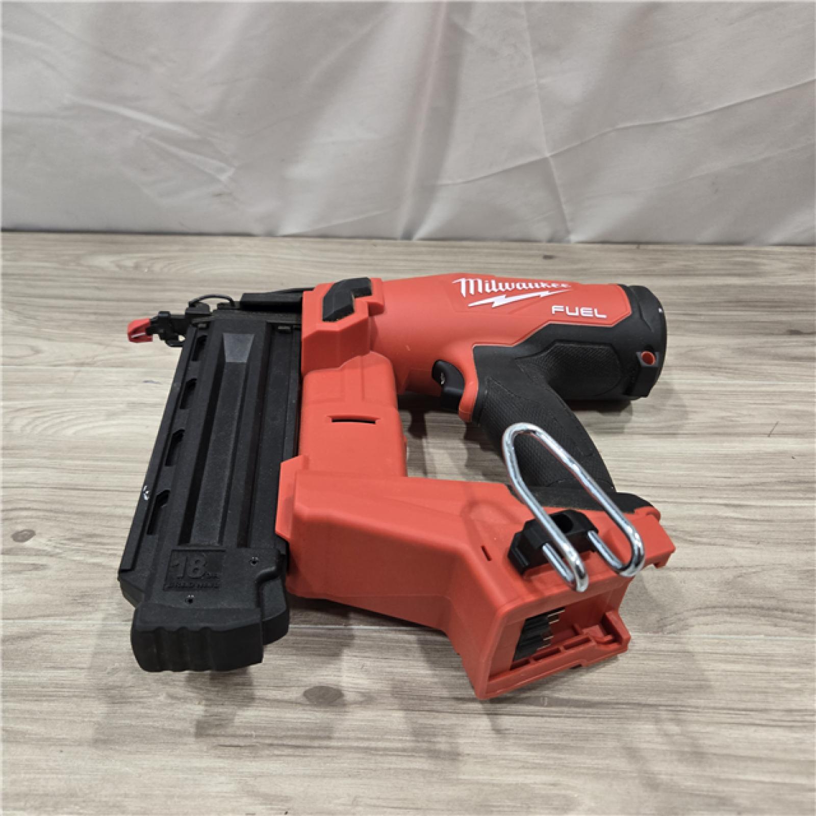 AS-IS Milwaukee M18 Fuel 18V 18-Gauge Brad Nailer 2746-20 (Bare Tool)