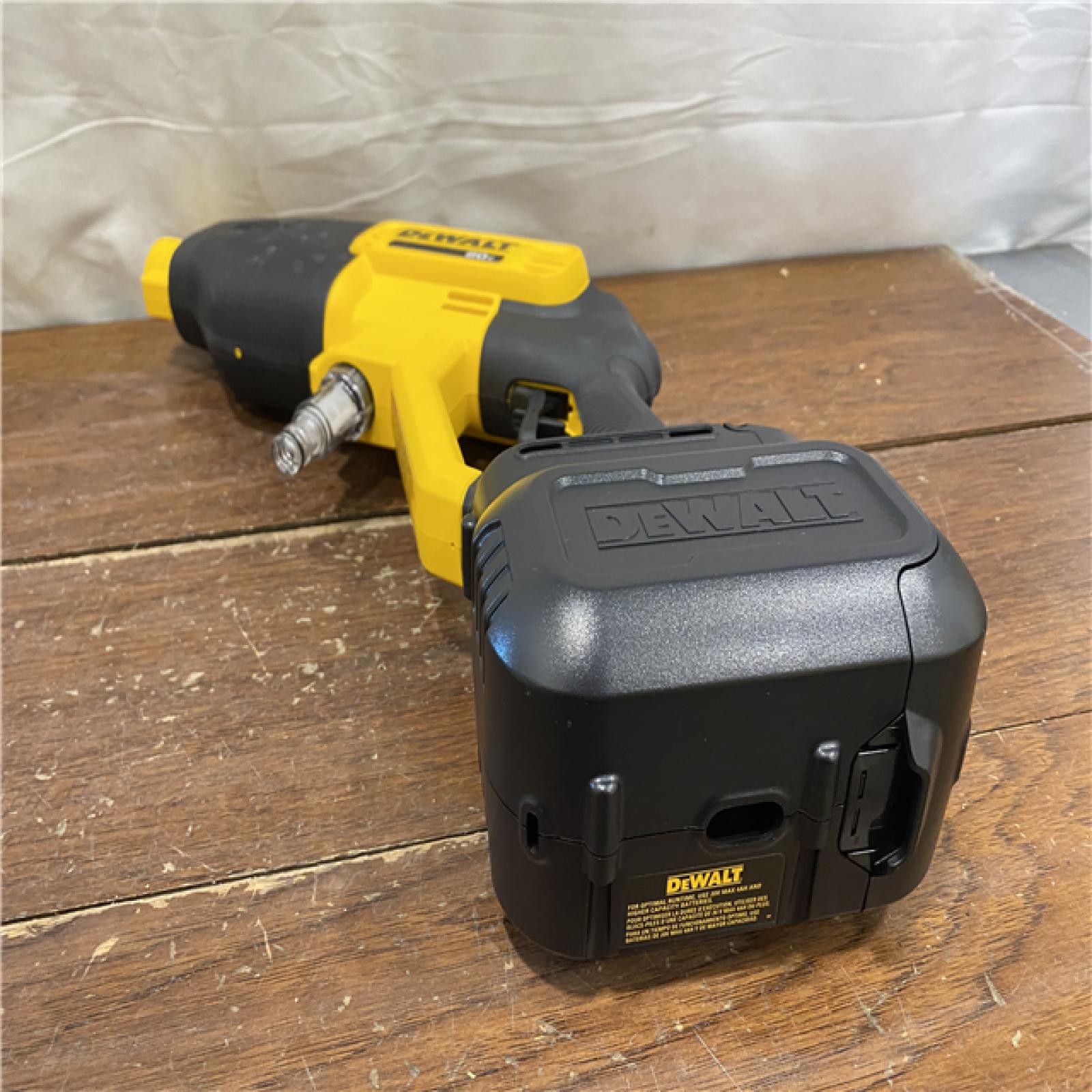 AS-IS Dewalt 20V 550 PSI  1 GPM Cordless Power Cleaner W/ 4 Nozzles Tool-Only DCPW550B