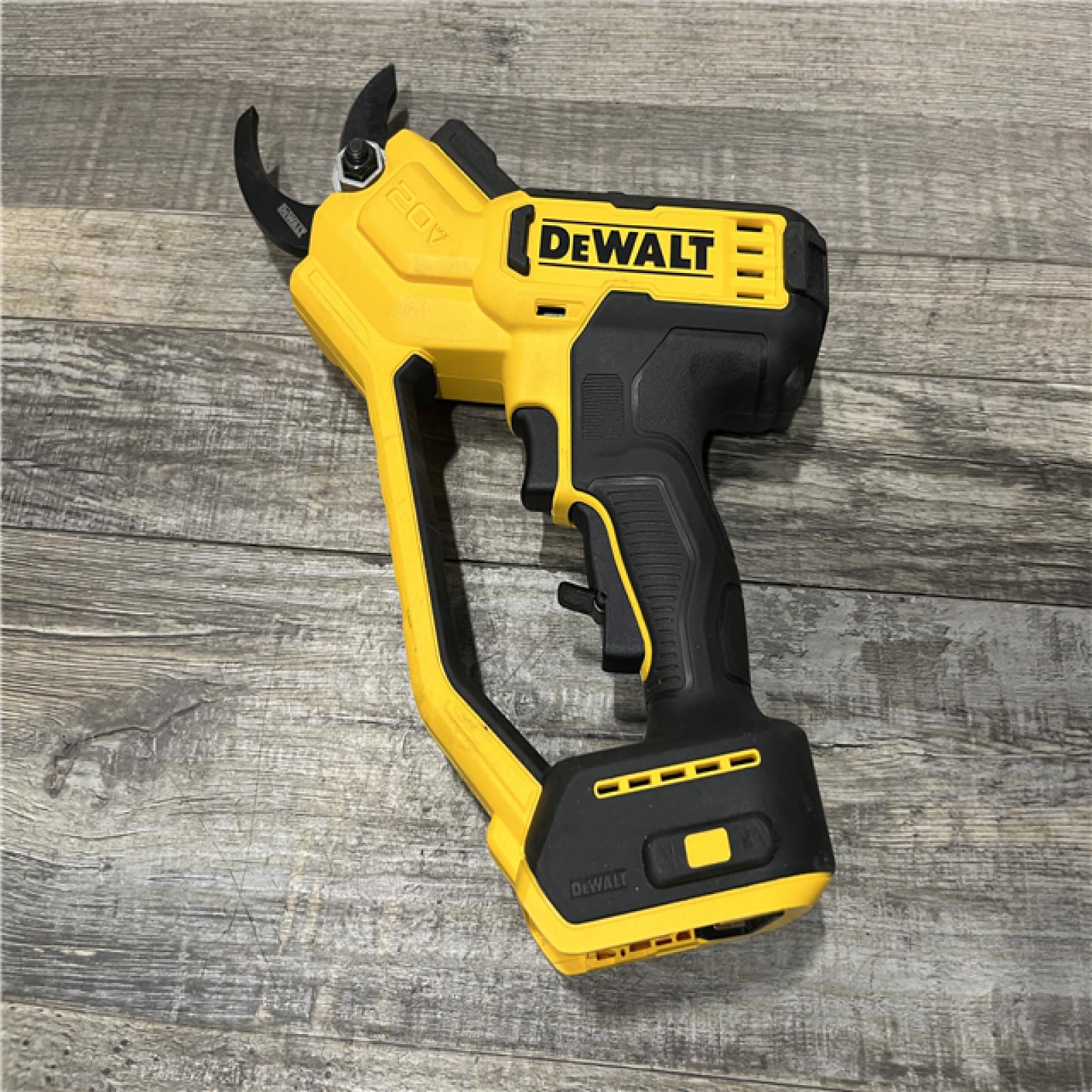 AS-IS DEWALT 20-Volt MAX 1 -1/2 in. Capacity Cordless Battery Powered Pruner (Tool Only)
