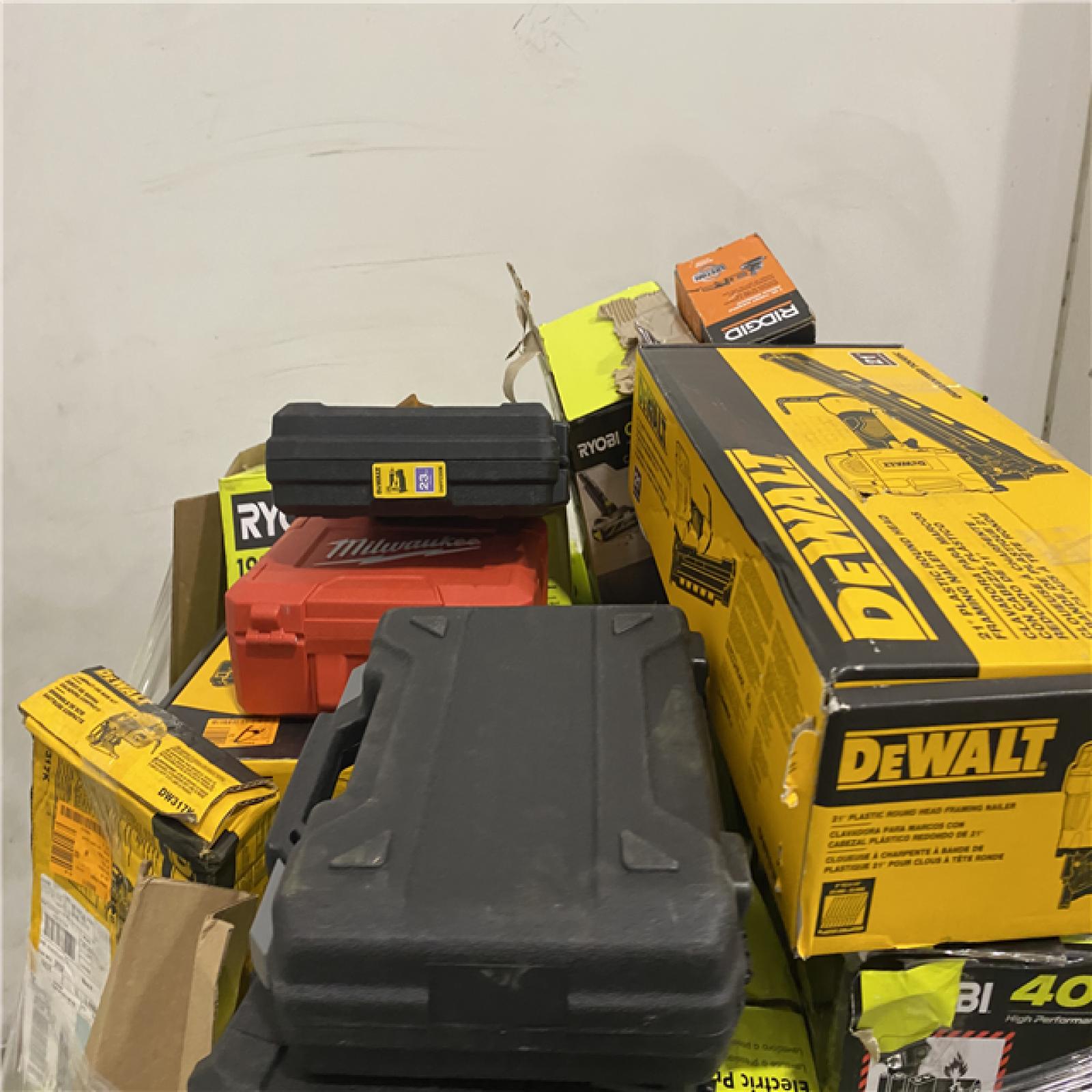 Dallas Location - As-Is Tool Pallet