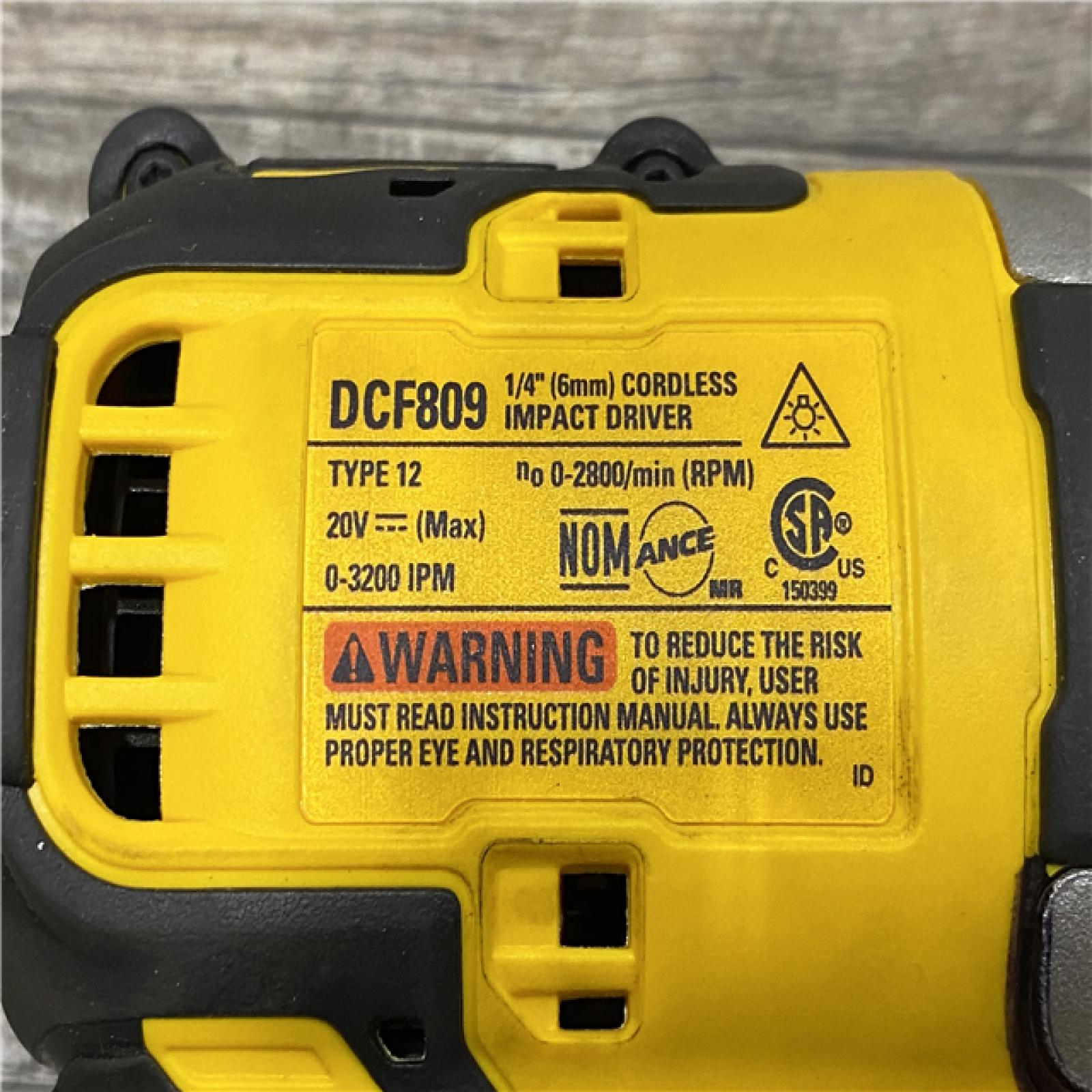 AS-IS DEWALT Atomic 20V Max Lithium-Ion Brushless Cordless Compact 1/4 in. Impact Driver Kit