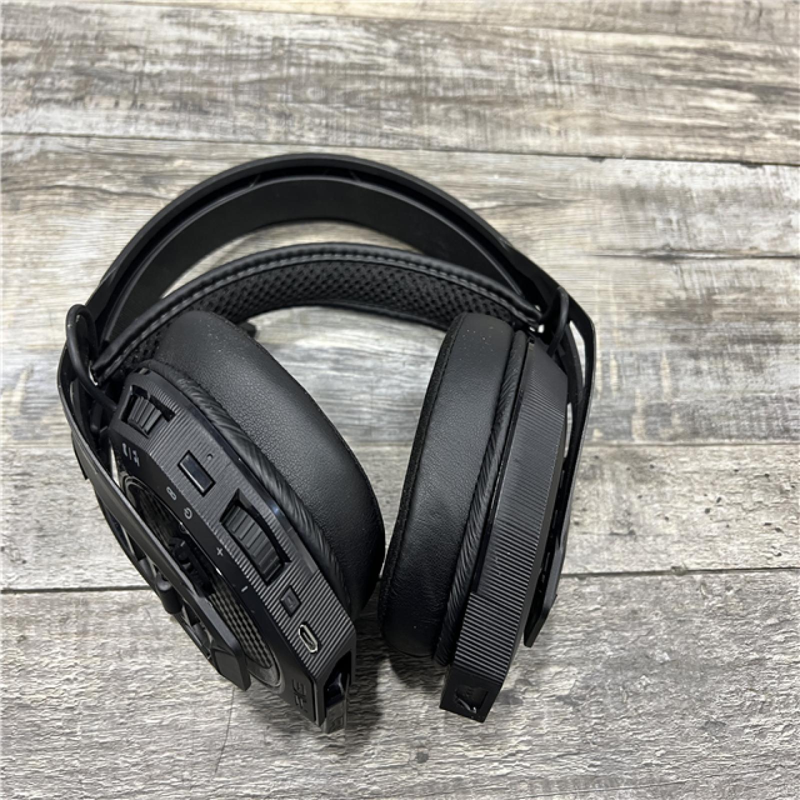 AS-IS RIG - 800 Pro HS Wireless Headset and Base Station for PS4|PS5 - Black