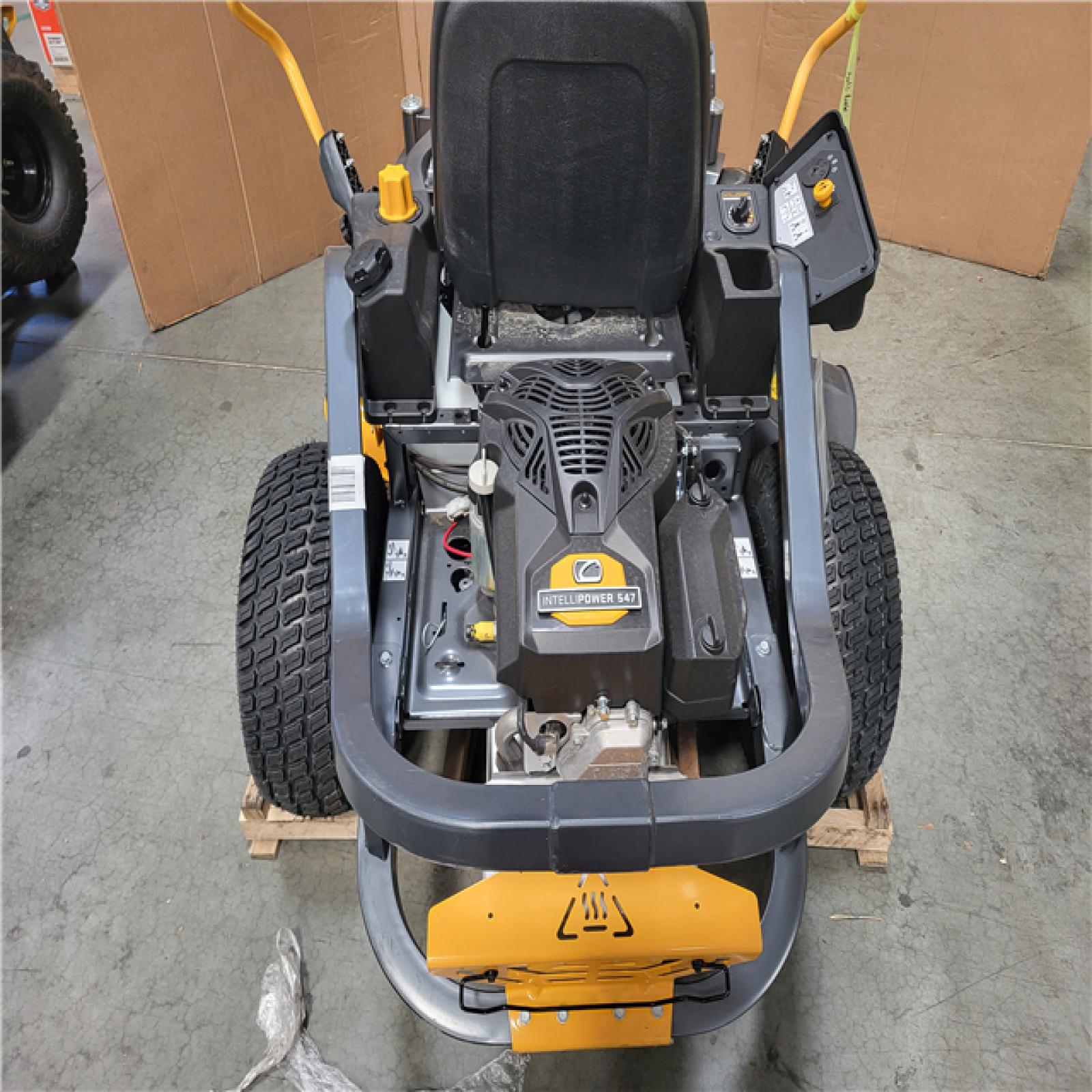CALIFORNIA AS-IS APPREARS NEW CLUB CADET ULTIMA ZT1 42IN. ZERO TURN MOWER