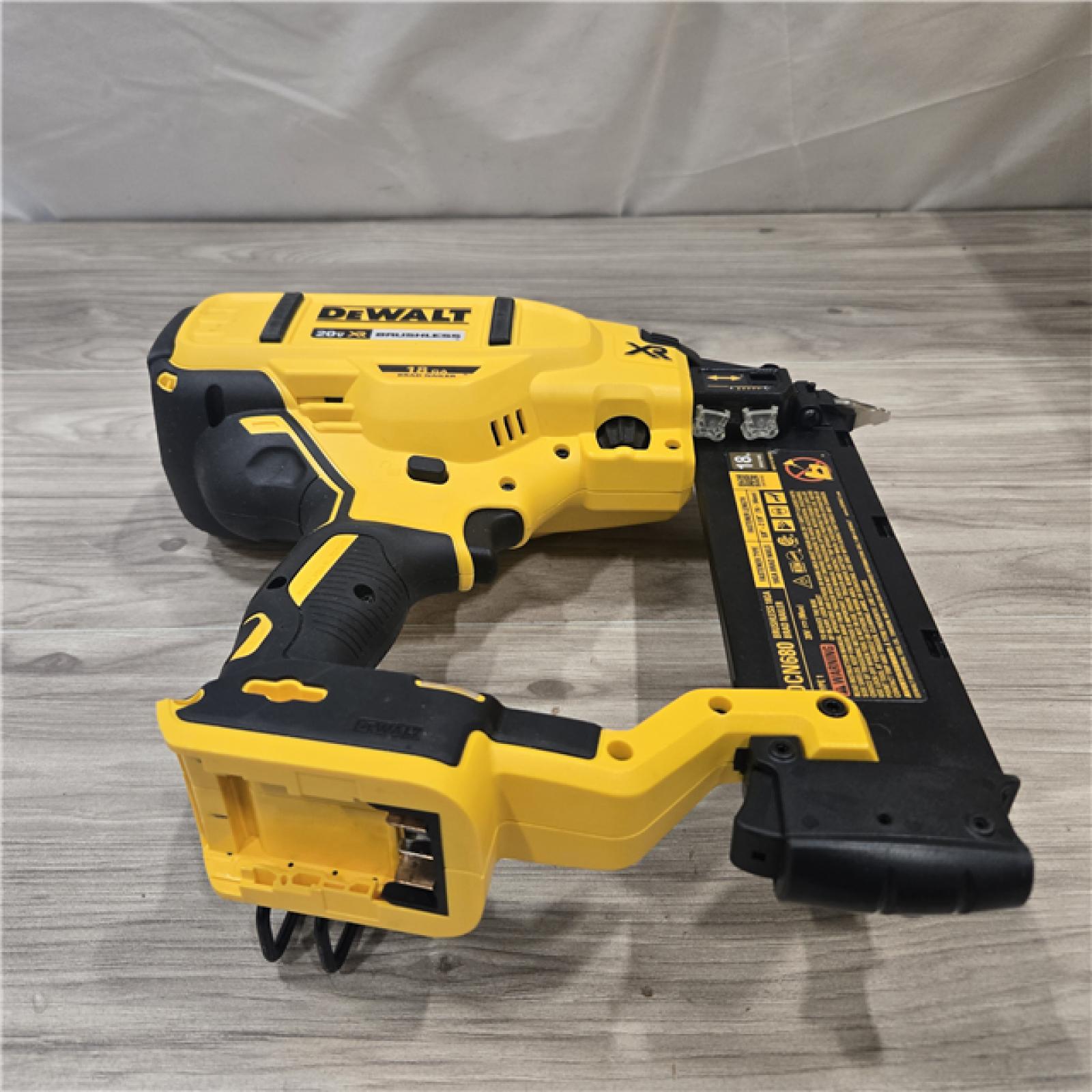AS-IS DeWalt 20V MAX XR Cordless 18-Gauge Brad Nailer (Tool Only)