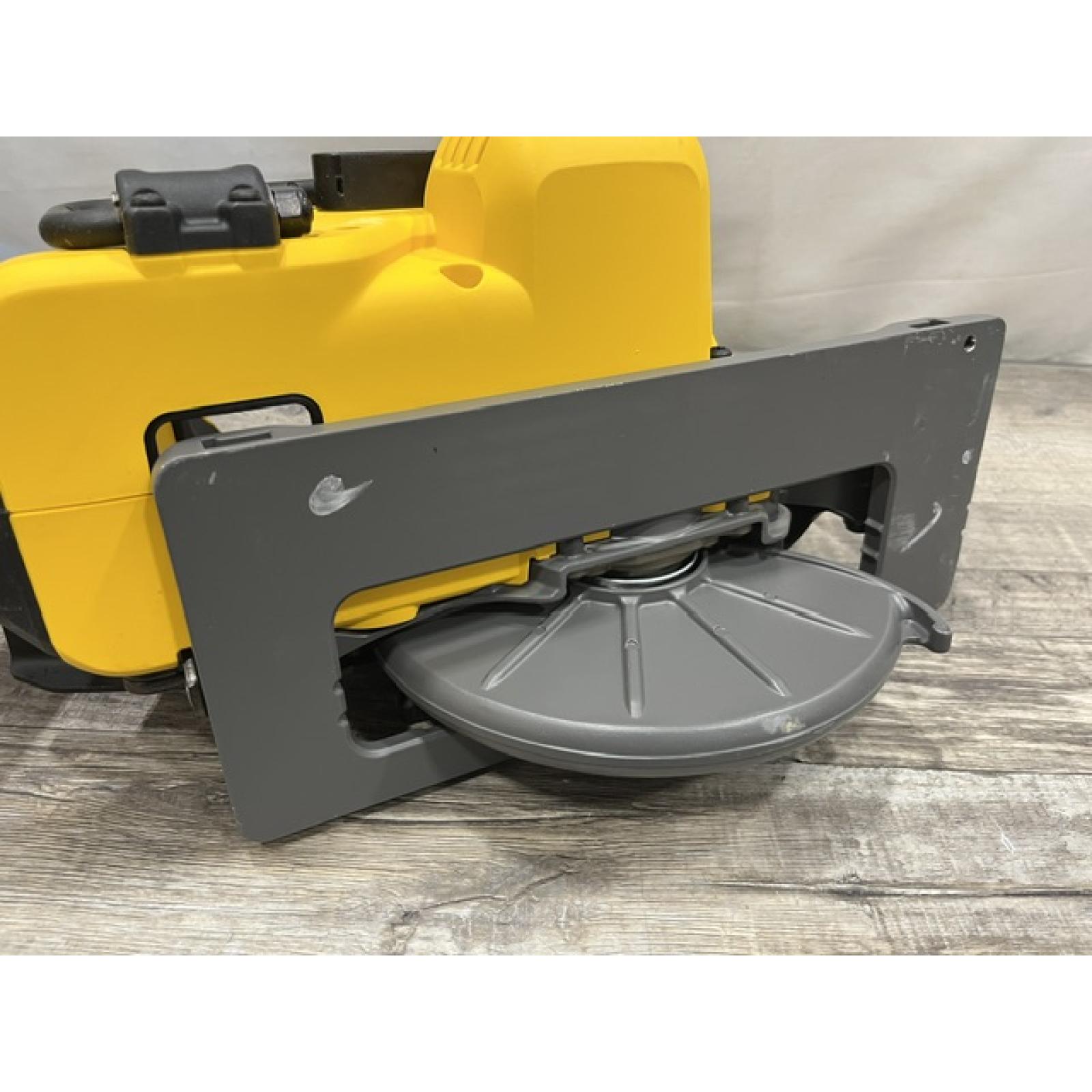 AS-IS DEWALT FLEXVOLT 60V MAX Cordless Brushless 7-1/4 in. Wormdrive Style Circular Saw (Tool Only)