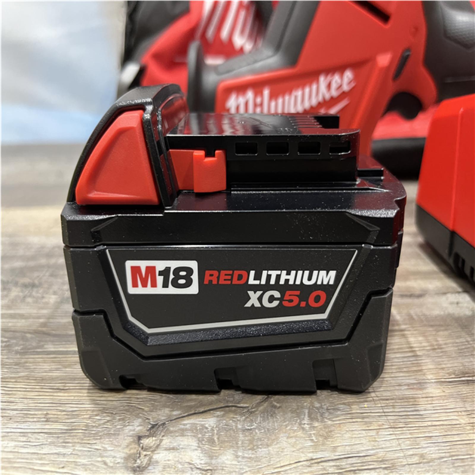 AS-IS Milwaukee  FUEL 18V Lithium-Ion Brushless Cordless HACKZALL Reciprocating Saw Kit