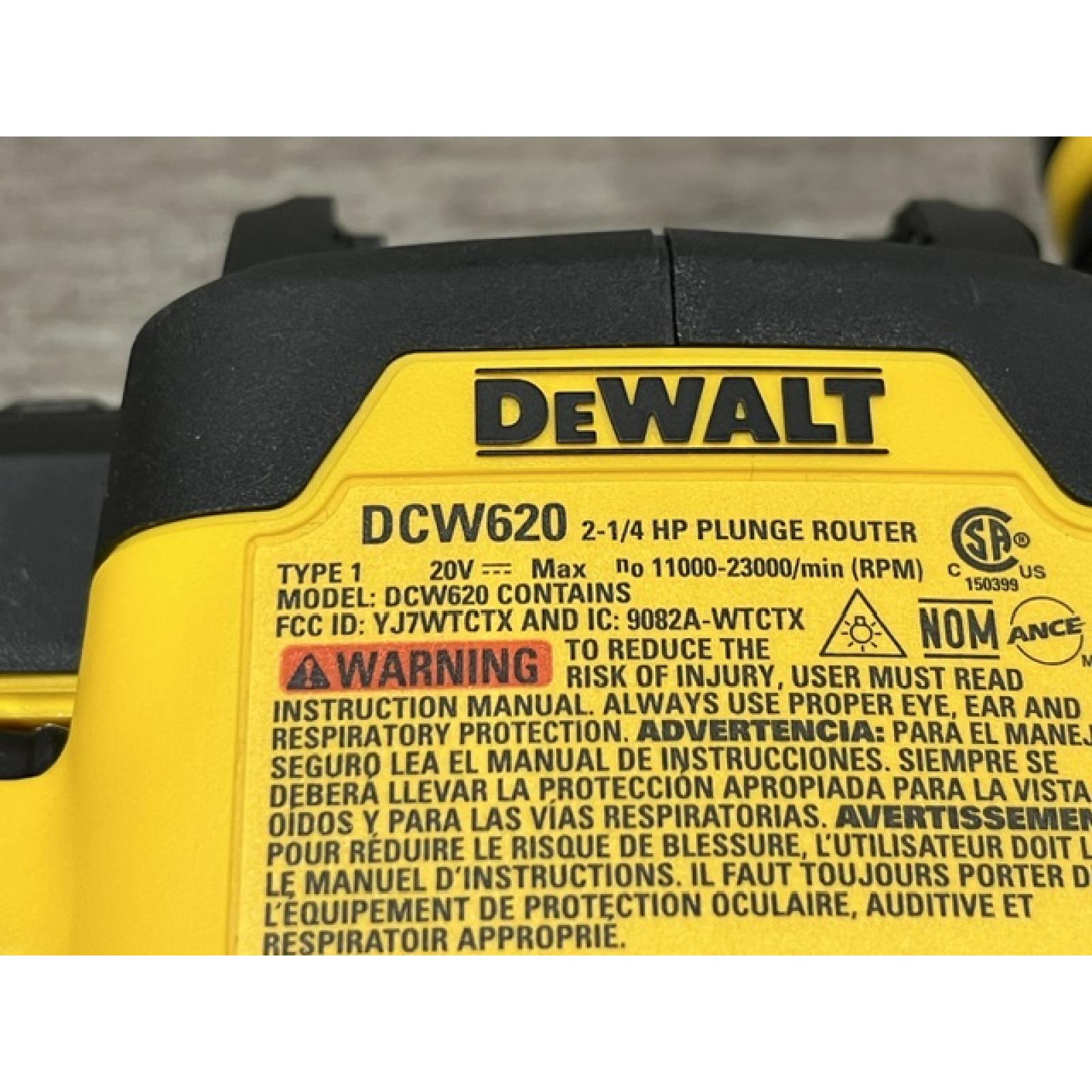 AS-IS DEWALT 20V MAX XR 2-1/4 Peak HP Brushless Cordless Plunge Router (Tool Only)