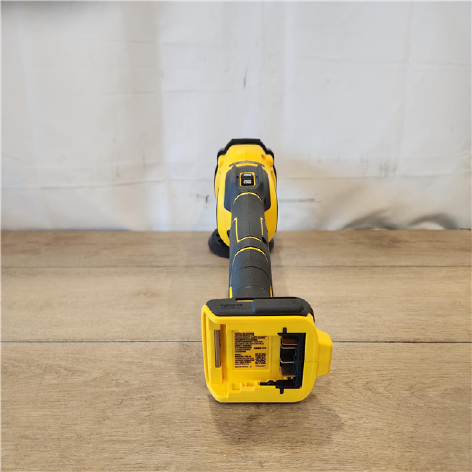 AS-IS- DEWALT 20V MAX XR Brushless Cordless 5 Random Orbit Polisher Kit