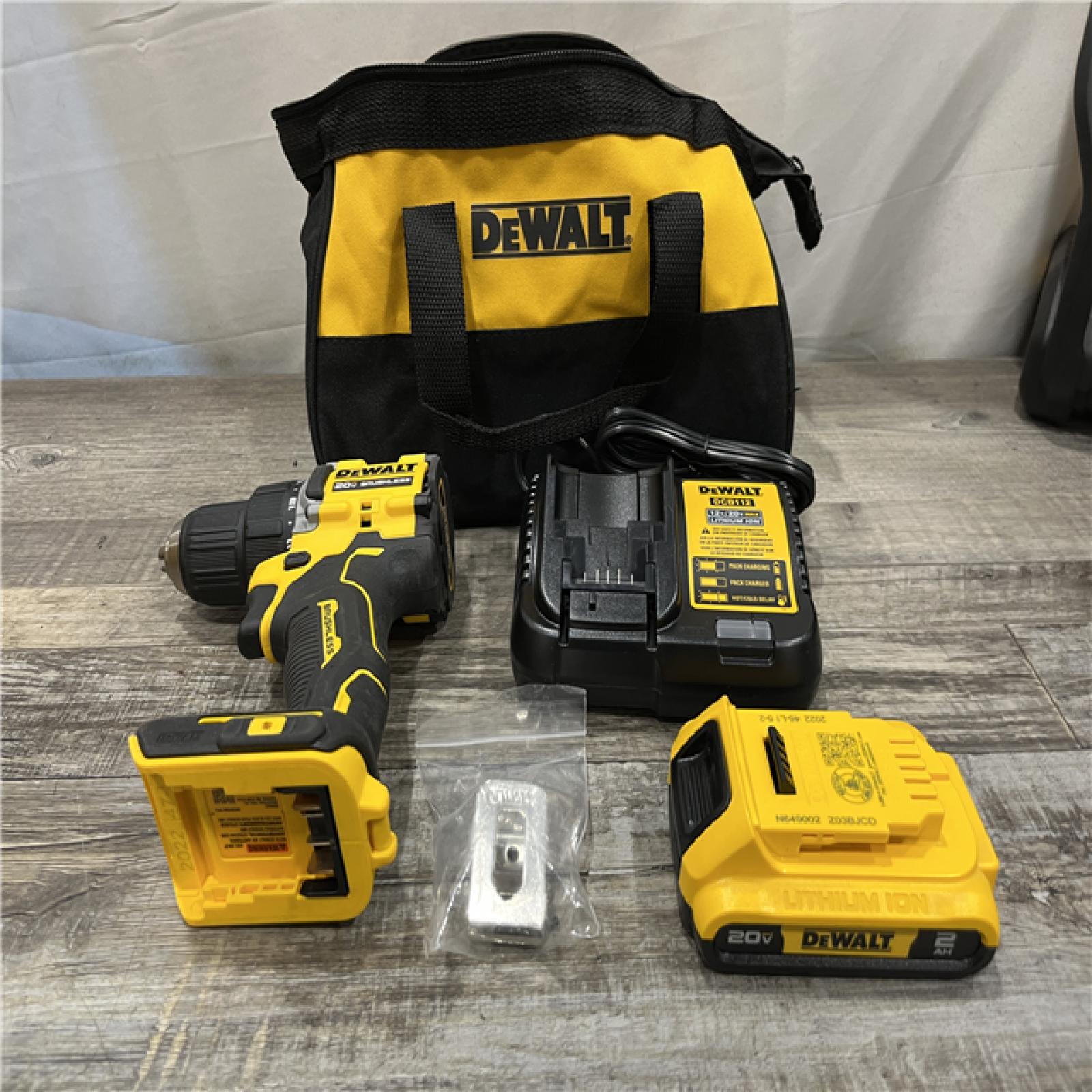 AS-IS DEWALT Atomic 20V Lithium-Ion Cordless Compact 1/2 in. Drill/Driver Kit