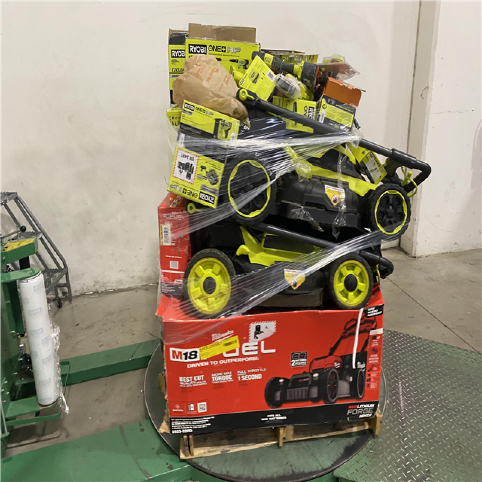 Dallas Location - As-Is Tool Pallet