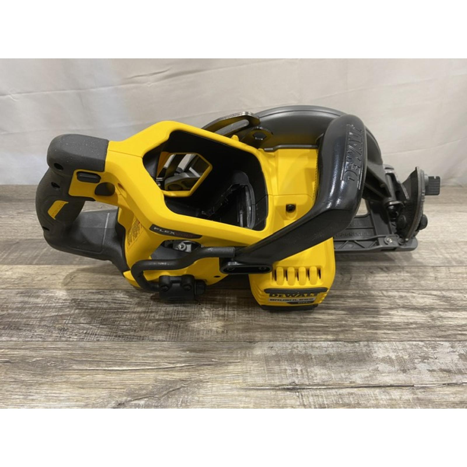 AS-IS DEWALT FLEXVOLT 60V MAX Cordless Brushless 7-1/4 in. Wormdrive Style Circular Saw (Tool Only)