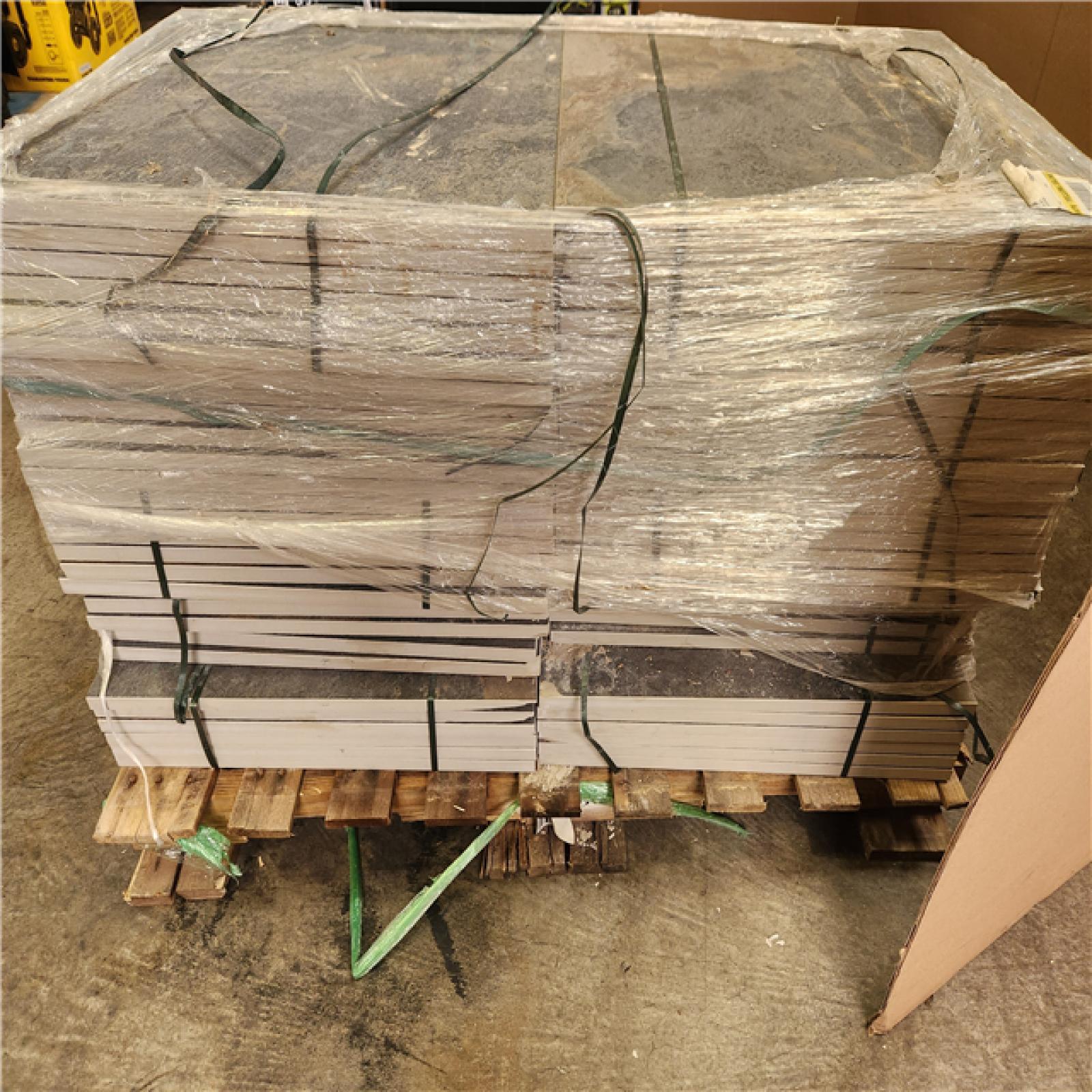 Phoenix Corso Italia Flagstone Gold 24 in. x 24 in. x 0.75 in. Stone Look Porcelain Paver (240 Sq Ft/ 60 Pieces)
